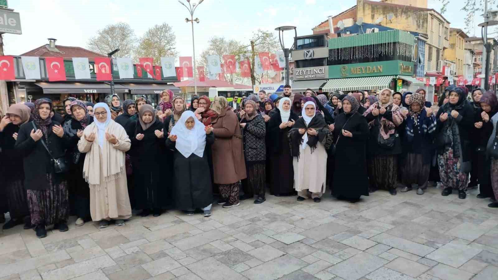 Alaplı’da Hacı Adayları Dualarla Uğurlandı
