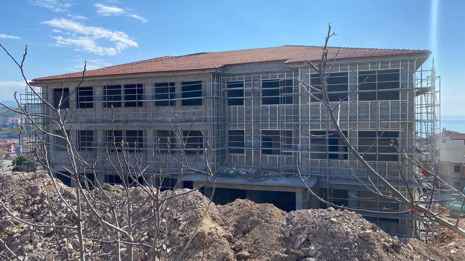 Alaplı’daki İmam Hatip Ortaokulu İnşaatında Denetim Gerçekleştirdiler
