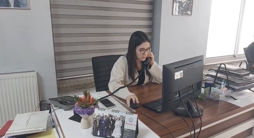 Alaşehir Belediyesinden kadın personele Ramazan kolaylığı
Alaşehir Belediyesinden kadın personele Ramazan kolaylığı