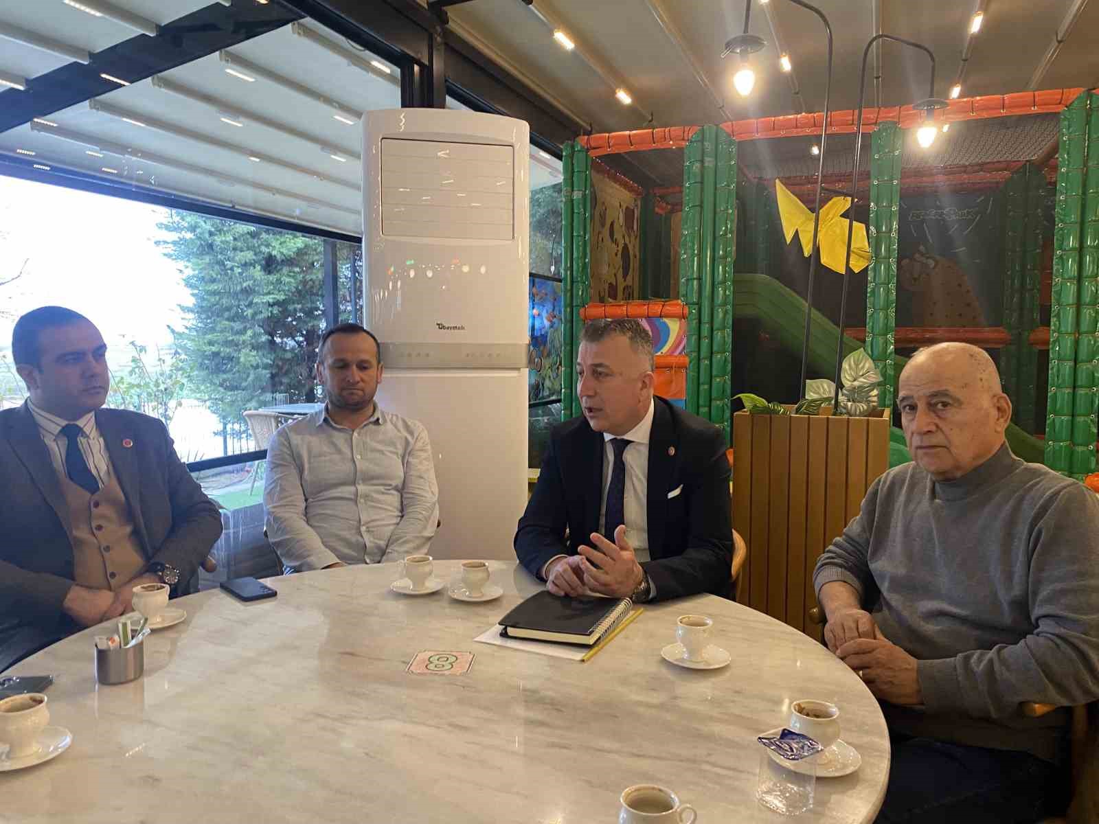 Alaşehir’de üzümün geleceği değerlendirildi
