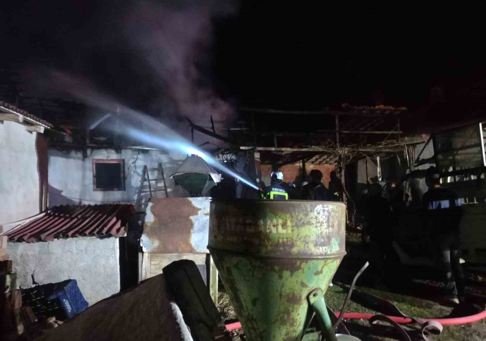 Alevlere teslim olan kamyonet kullanılmaz hale geldi
