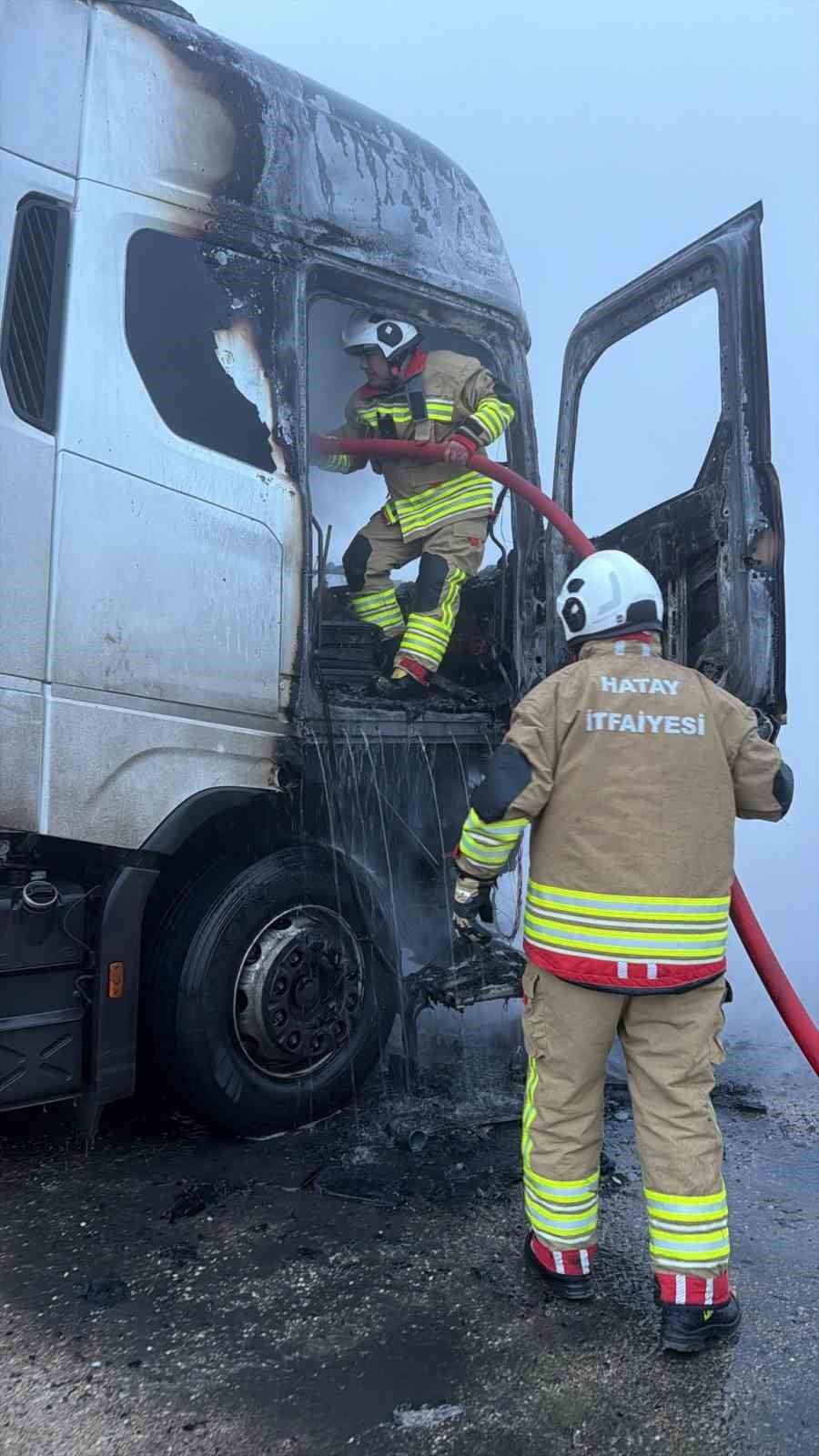 Alevlere teslim olan tır kullanılamaz hale geldi
