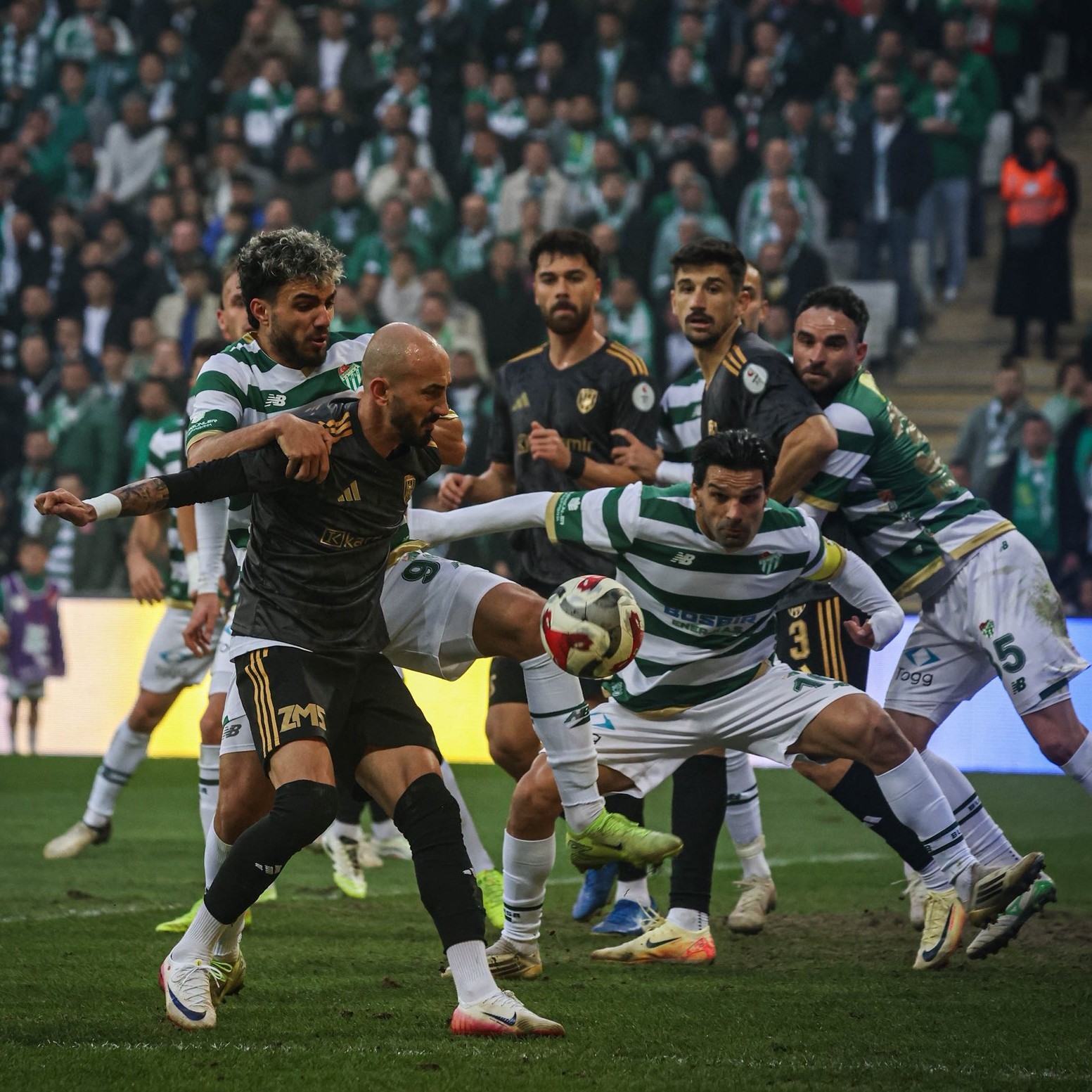 Aliağa FK, 6 yıl sonra evinde mağlup oldu
