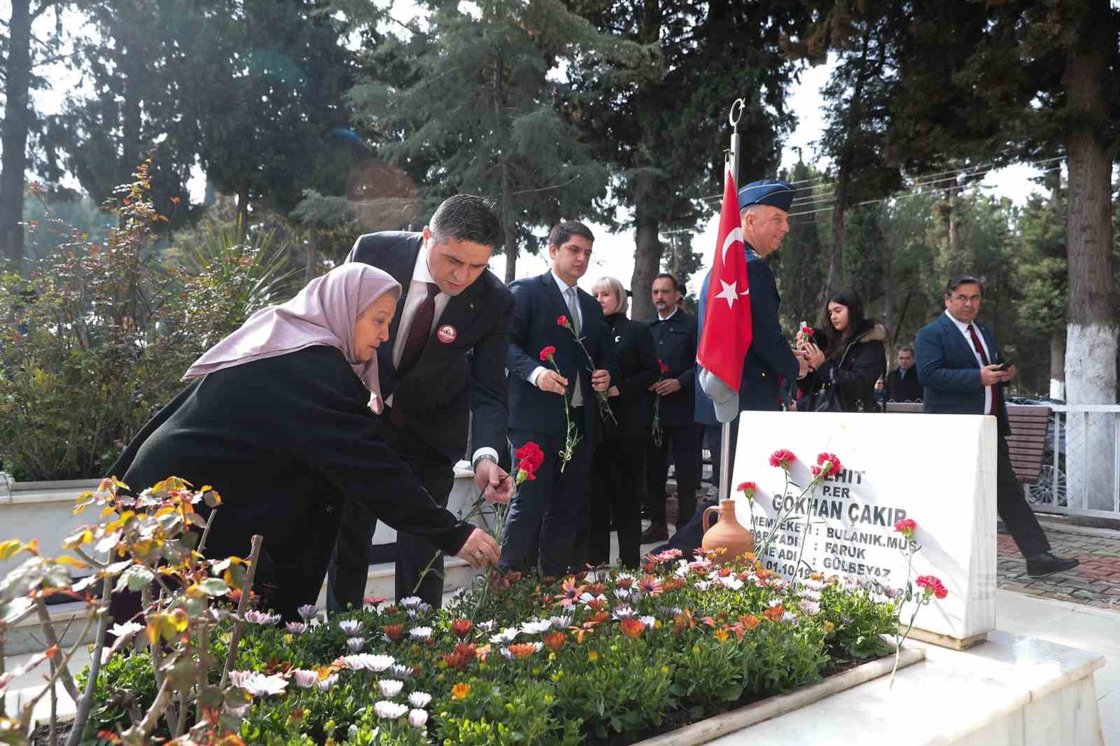 Aliağa’da Çanakkale Zaferi’nin 111. yıl dönümü kutlandı
