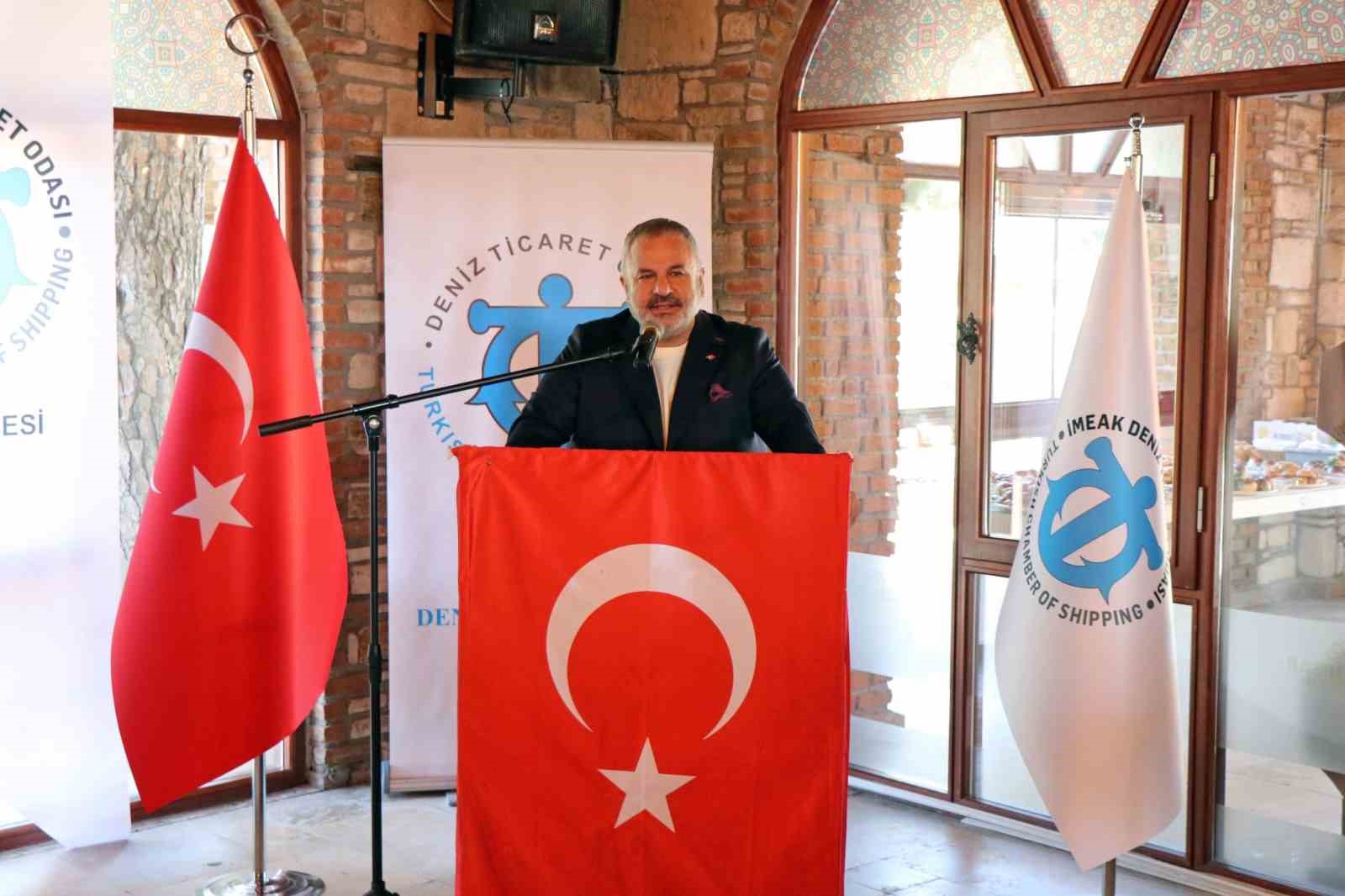 Aliağa’da deniz sevgisi temalı yarışmanın ödülleri sahiplerini buldu
