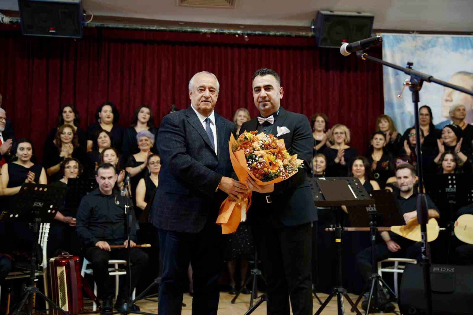 Aliağa’da Türk Halk Müziği rüzgârı esti
