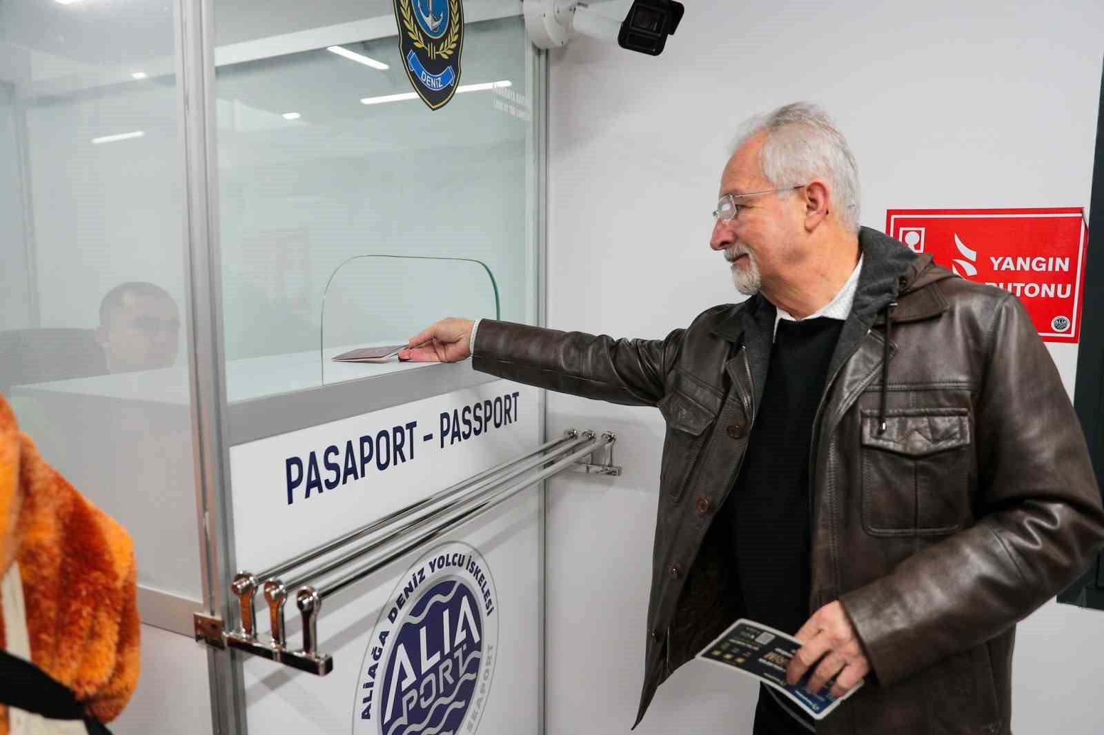 Aliaport Deniz Yolcu İskelesi’nde ilk sefer yapıldı
