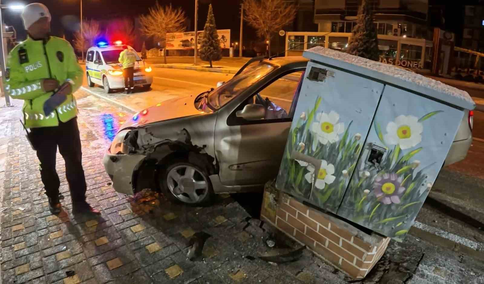 Alkollü şekilde direksiyon başına geçen genç kaza yaptı: "İlk defa içtim, onda da kaza yaptım"
