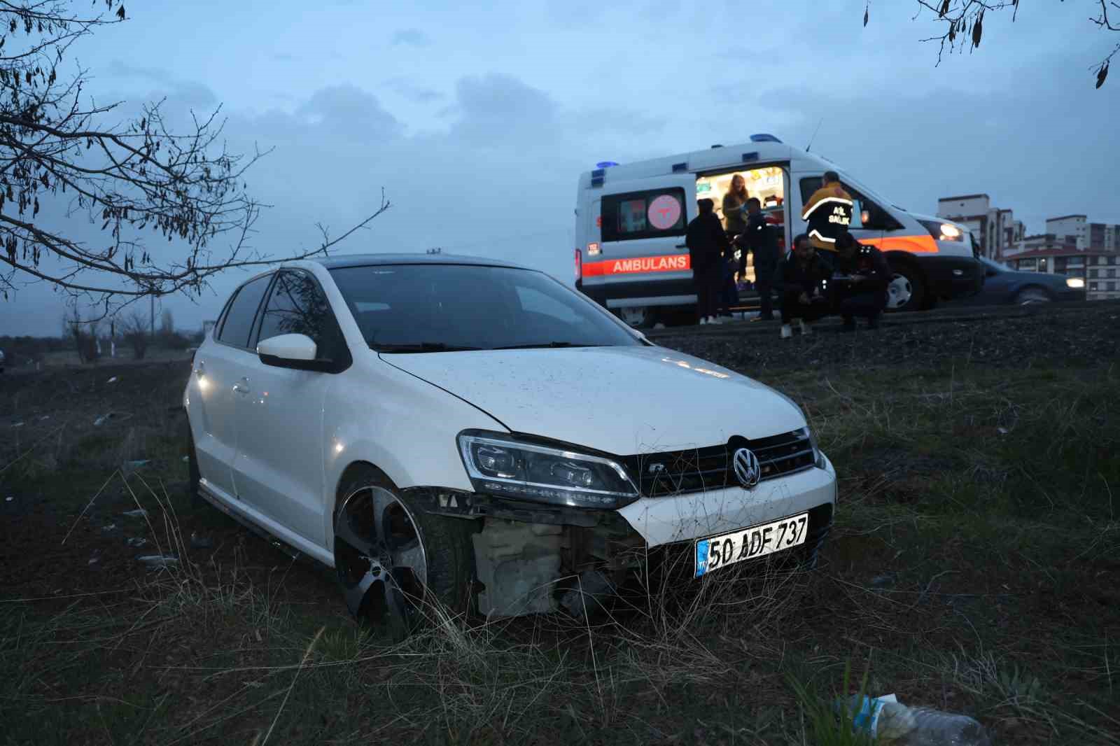 Alkollü sürü kaza yaptı, yakınları gazetecileri tehdit etti
