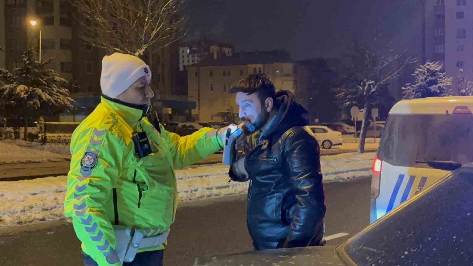 Alkollü sürücü ‘ekmeğim gider’ diyerek, işlem yapılmamasını istedi
