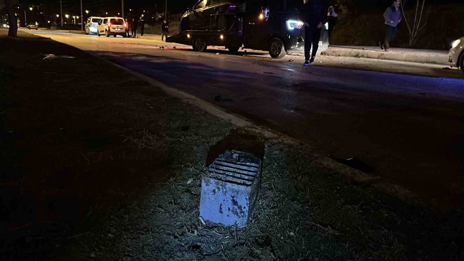 Alkollü sürücü ortalığı savaş alanına çevirdi: 2 yaralı
