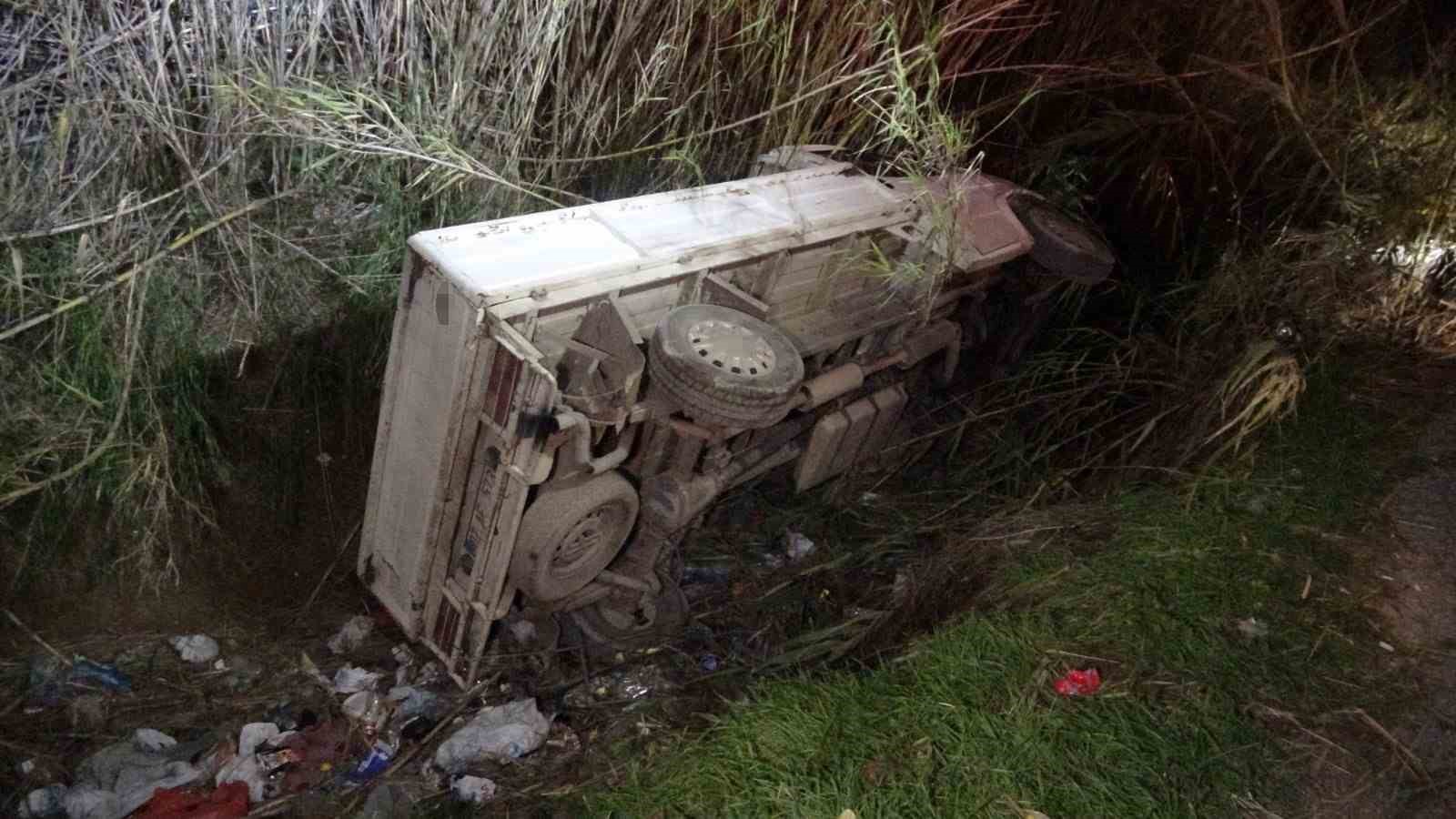 Alkollü sürücü polislerden polis istedi: "Emniyeti arayın buraya polis ekipleri gelsin"
Alkollü sürücü polislerden polis istedi: "Emniyeti arayın buraya polis ekipleri gelsin"