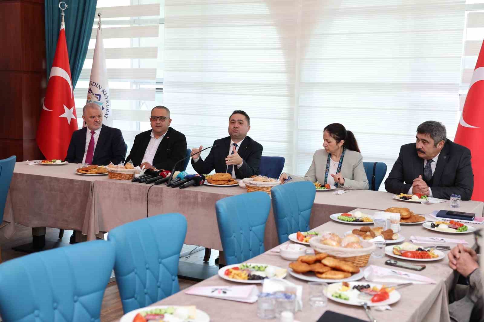 ALKÜ’de Alanya’nın geleceğine yön verecek yol haritası başlıyor
