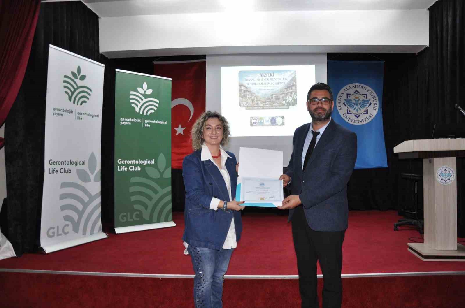 ALKÜ’de yerel kalkınma çalıştayında Akseki konuşuldu
