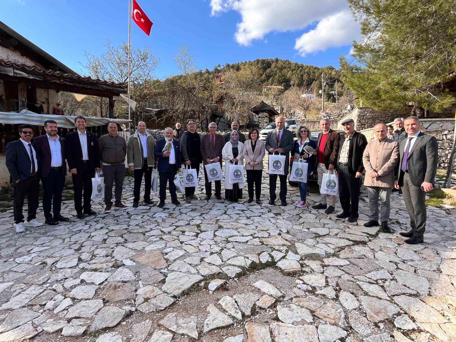 ALKÜ’de yerel kalkınma çalıştayında Akseki konuşuldu
