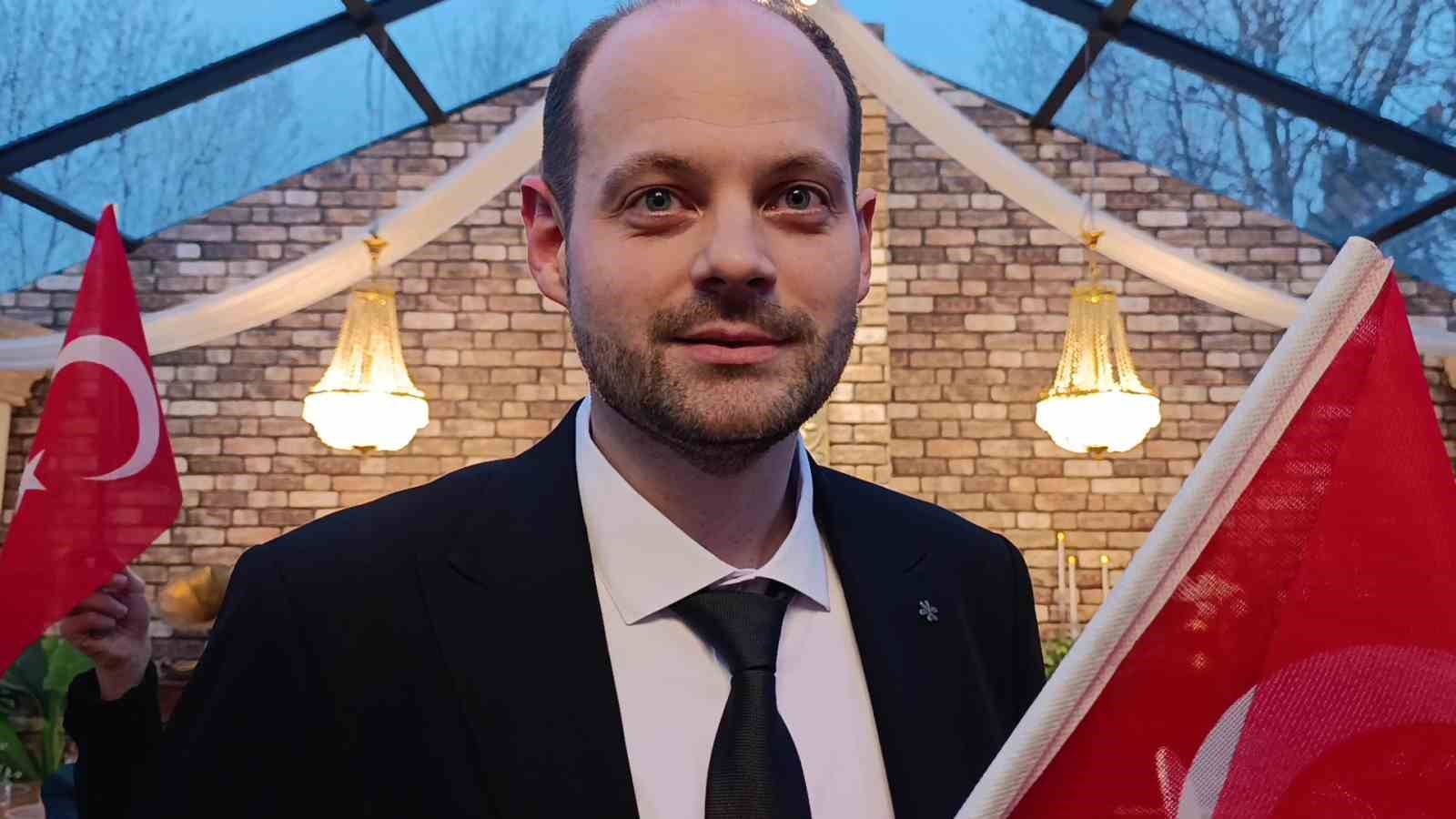 Alman damadın Türk bayrağı hassasiyeti
