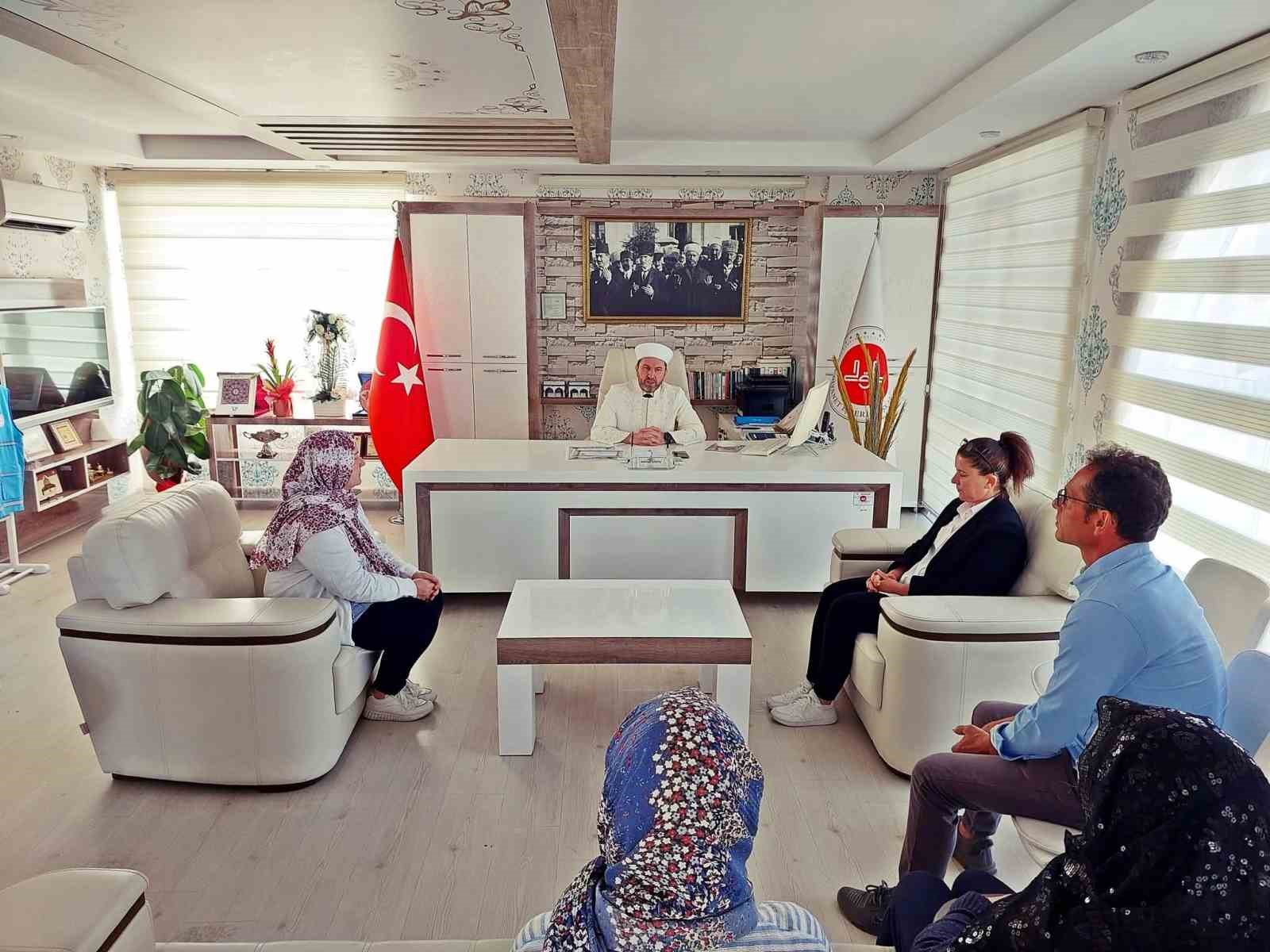 Alman kadın Kelime-i Şehadet getirerek Müslüman oldu
