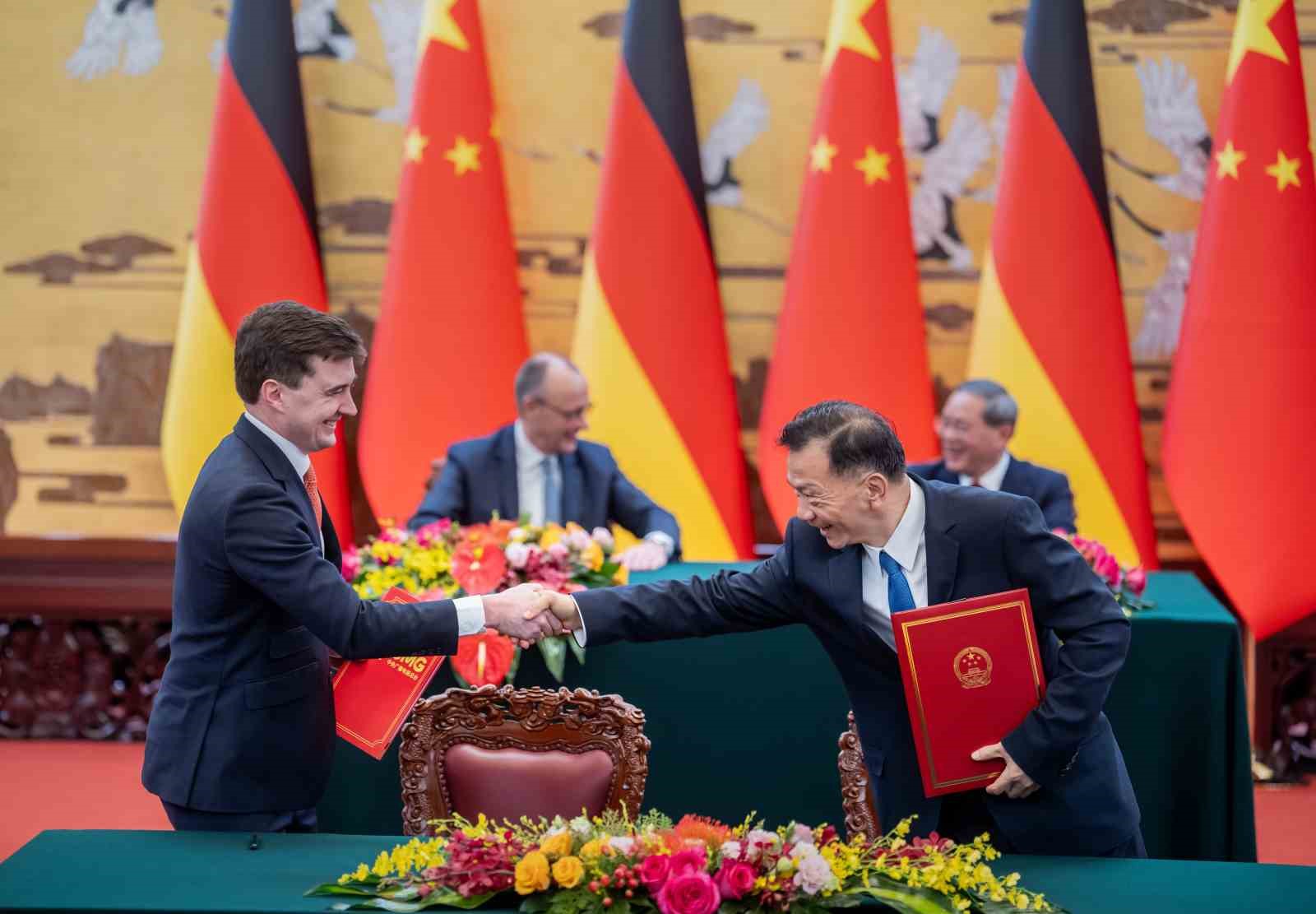 Almanya Başbakanı Merz, Çinli lider Xi ile bir araya geldi
Almanya Başbakanı Merz, Çinli lider Xi ile bir araya geldi