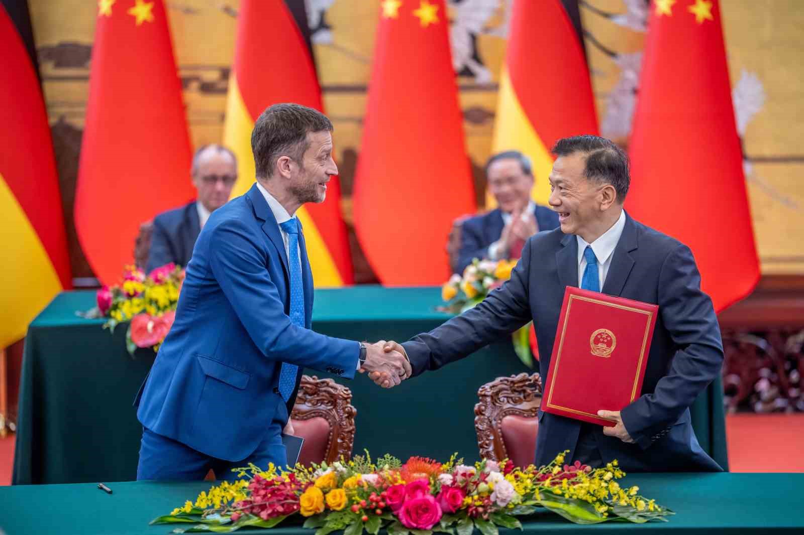 Almanya Başbakanı Merz, Çinli lider Xi ile bir araya geldi
Almanya Başbakanı Merz, Çinli lider Xi ile bir araya geldi