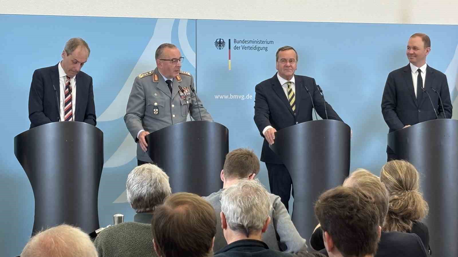 Almanya’da "muharebeye hazır asker sayısını 460 bine çıkarma" hedefi
