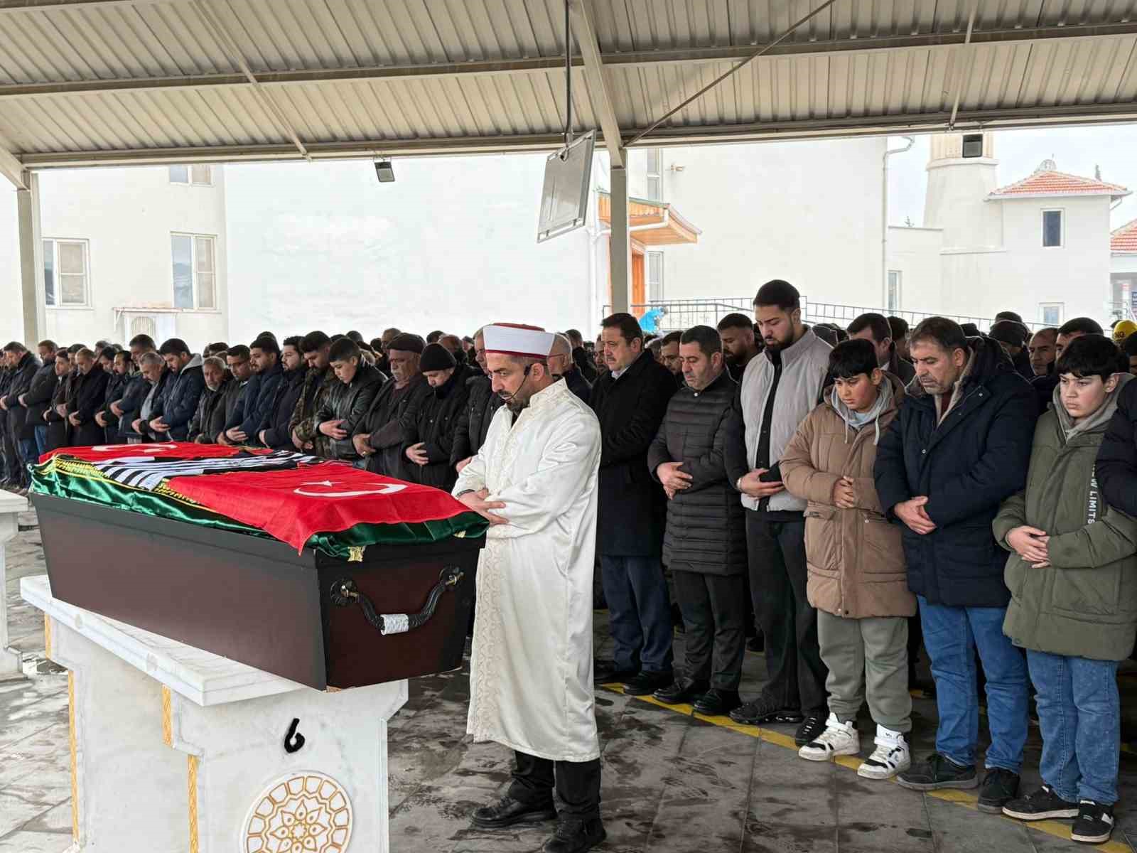 Almanya’da öldürülen tren görevlisi Serkan Çalar Gaziantep’te defnedildi
