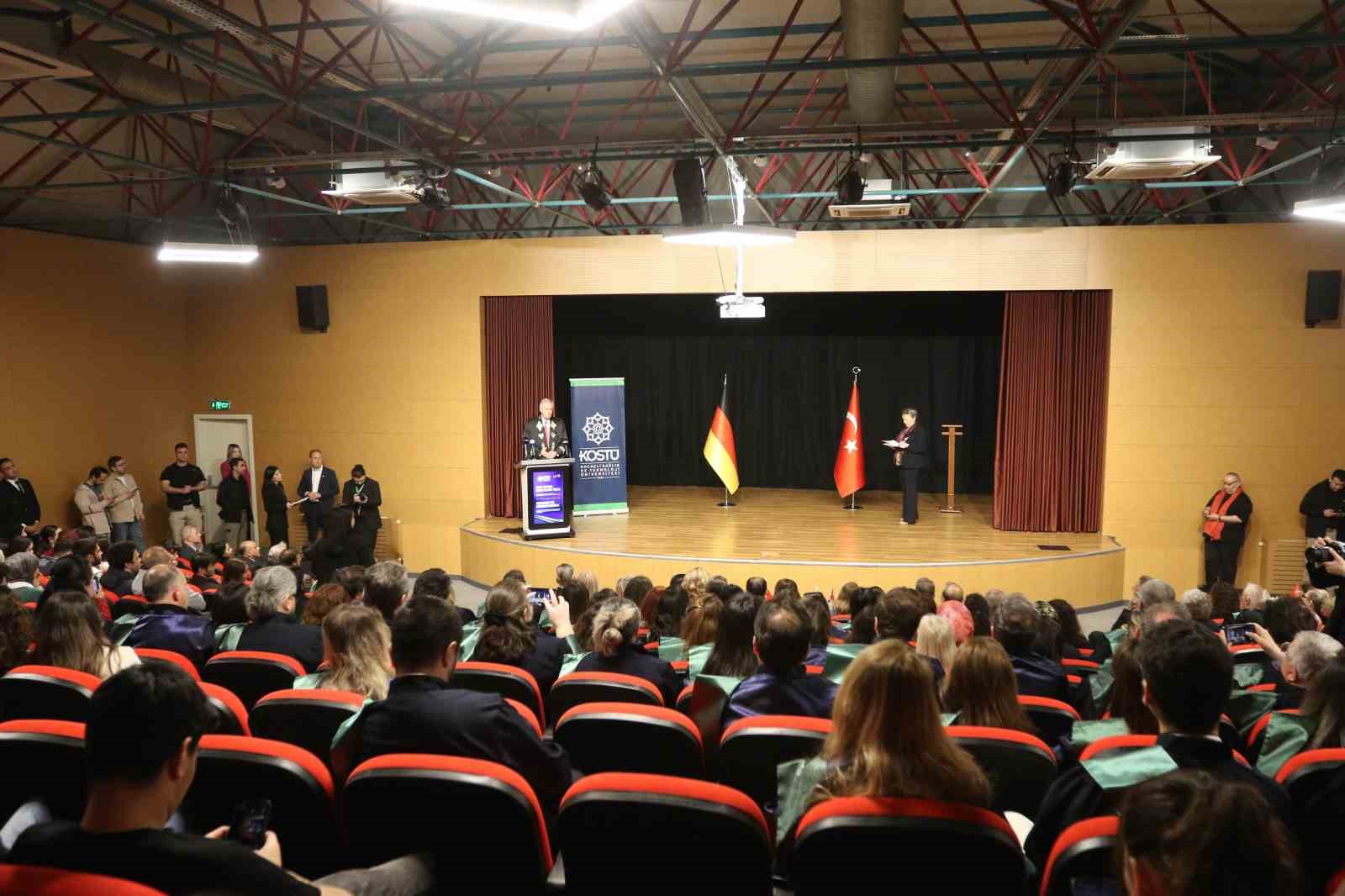 Almanya’nın 10. Cumhurbaşkanı Wulff’a Kocaeli’de fahri doktora
