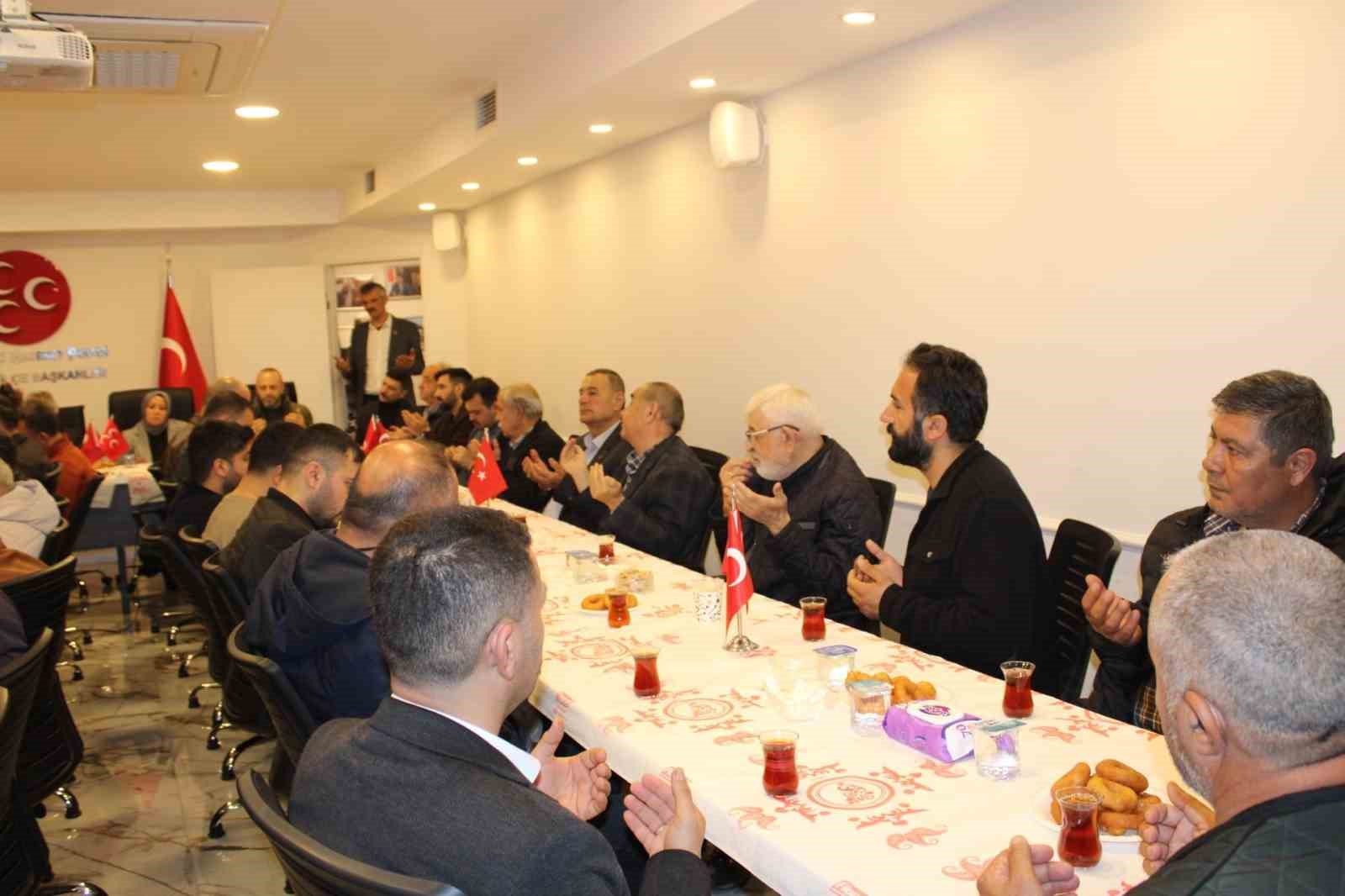 Alparslan Türkeş Aliağa’da anıldı
Alparslan Türkeş Aliağa’da anıldı