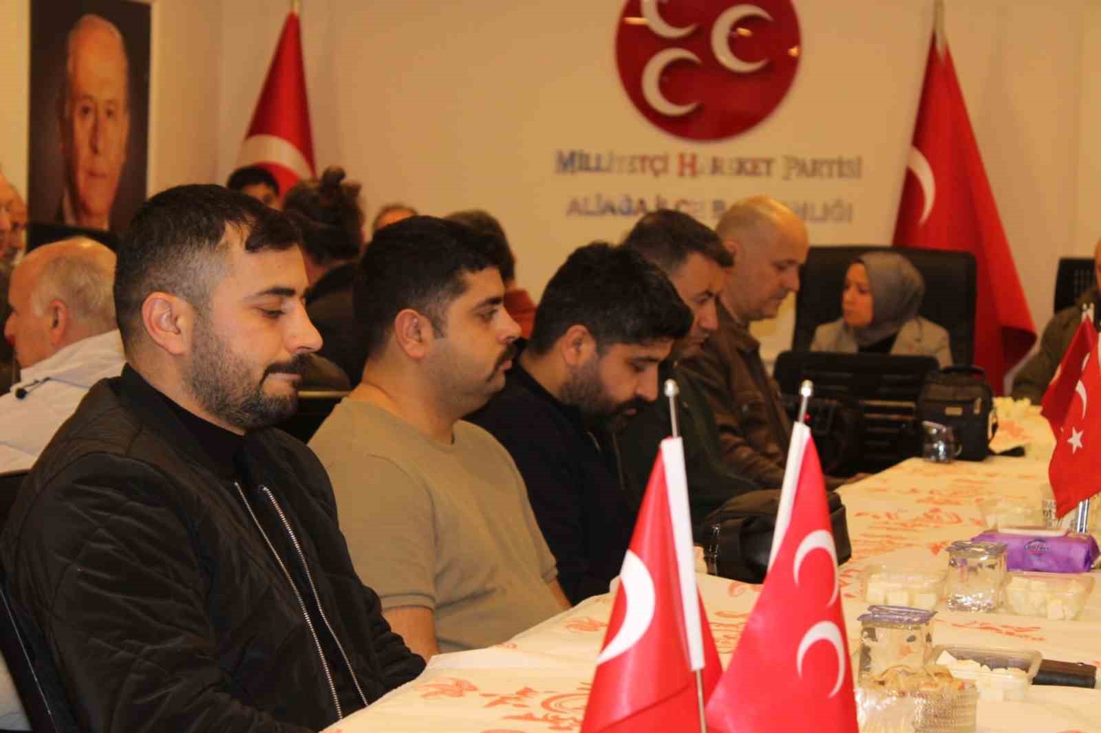 Alparslan Türkeş Aliağa’da anıldı
Alparslan Türkeş Aliağa’da anıldı