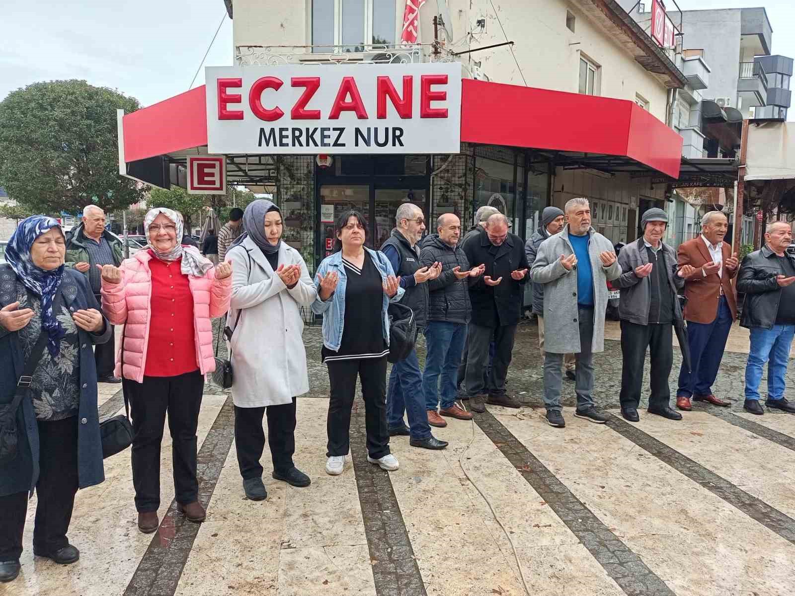 Alparslan Türkeş Salihli’de dualarla anıldı
