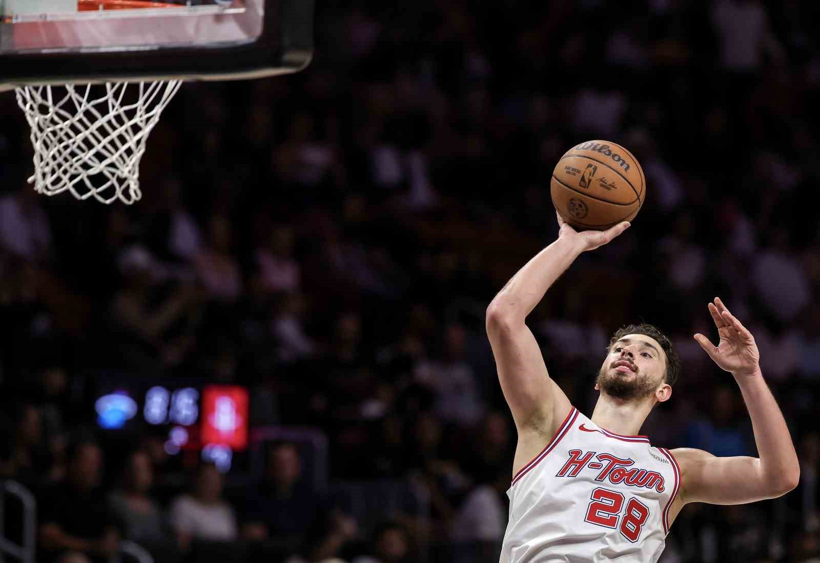 Alperen Şengün, hem Houston Rockets hem de NBA tarihine geçti

