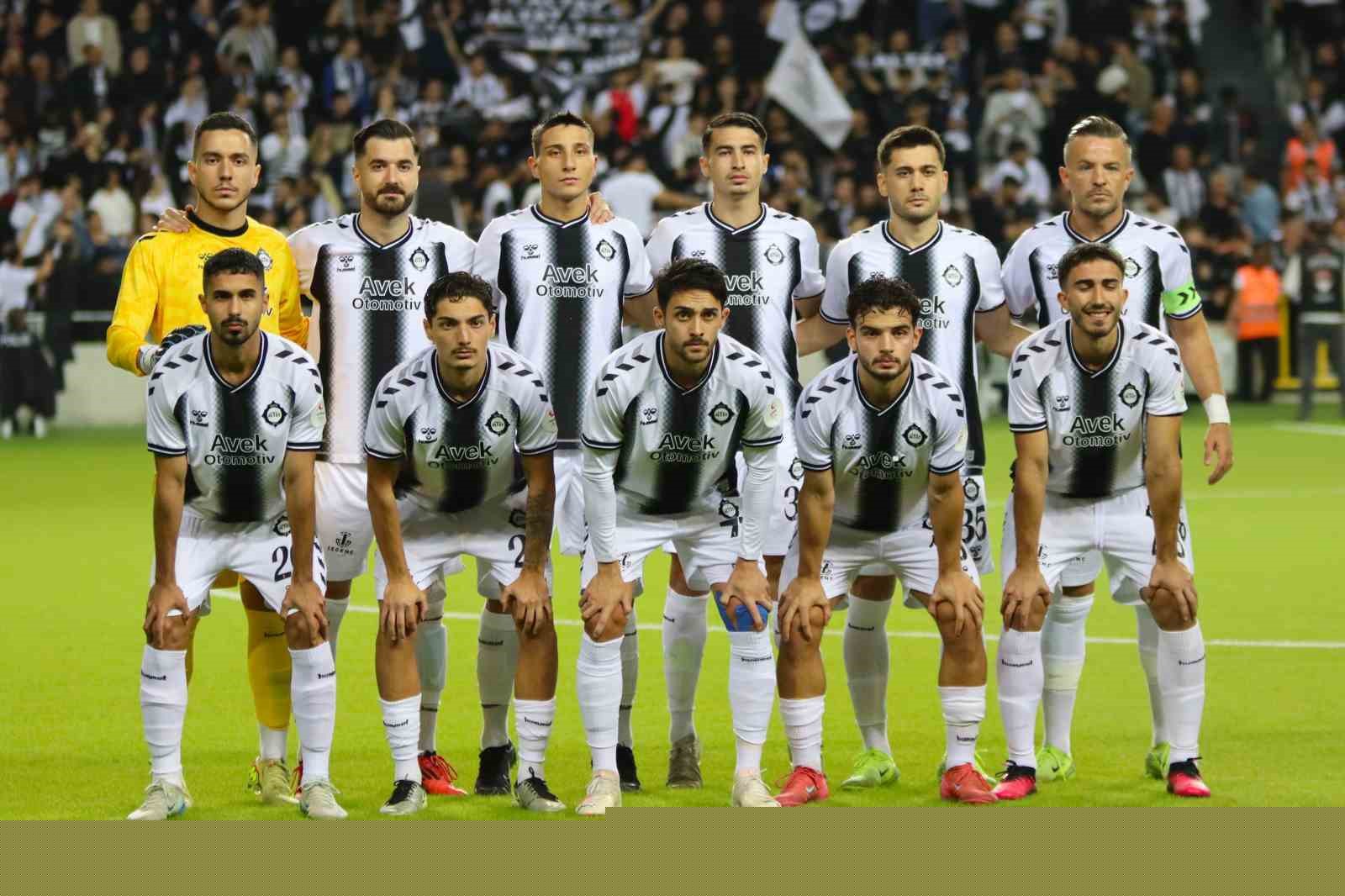 Altay çıkış arıyor

