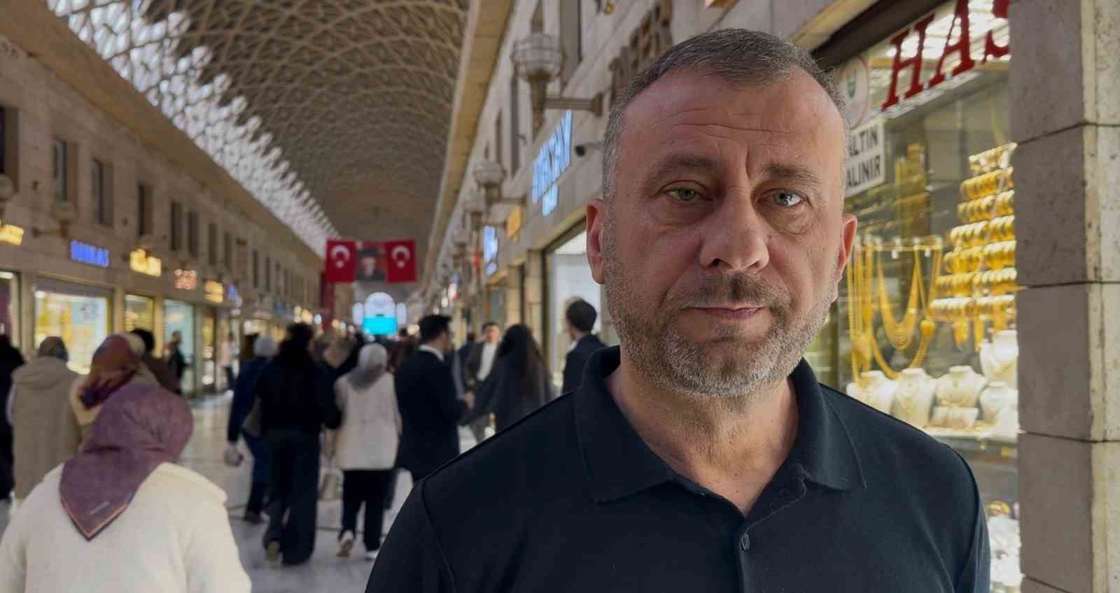 Altında bankalar ile canlı piyasadaki makas gramda 500 lirayı geçti
