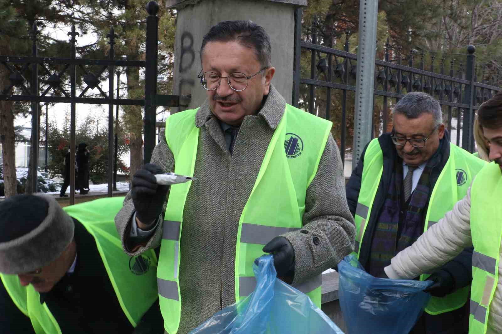Altındağ’da temizlik seferberliği başlatıldı
