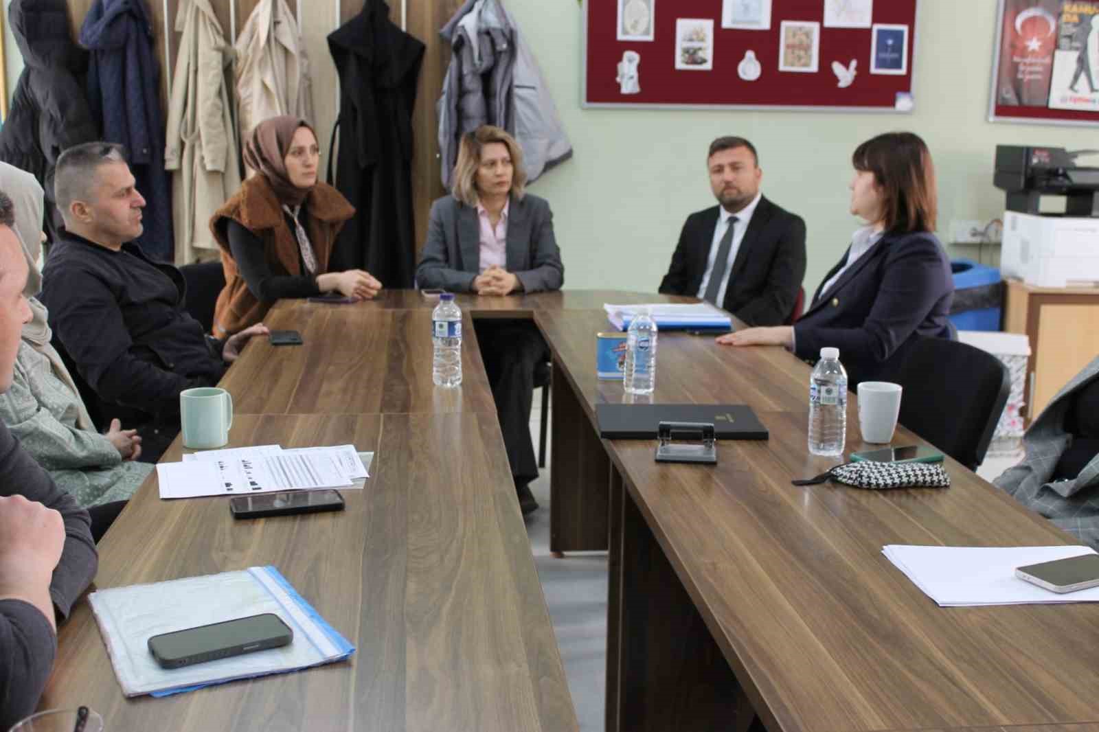 Altıntaş’ta mesleki eğitimin güçlendirilmesi çalışmaları
