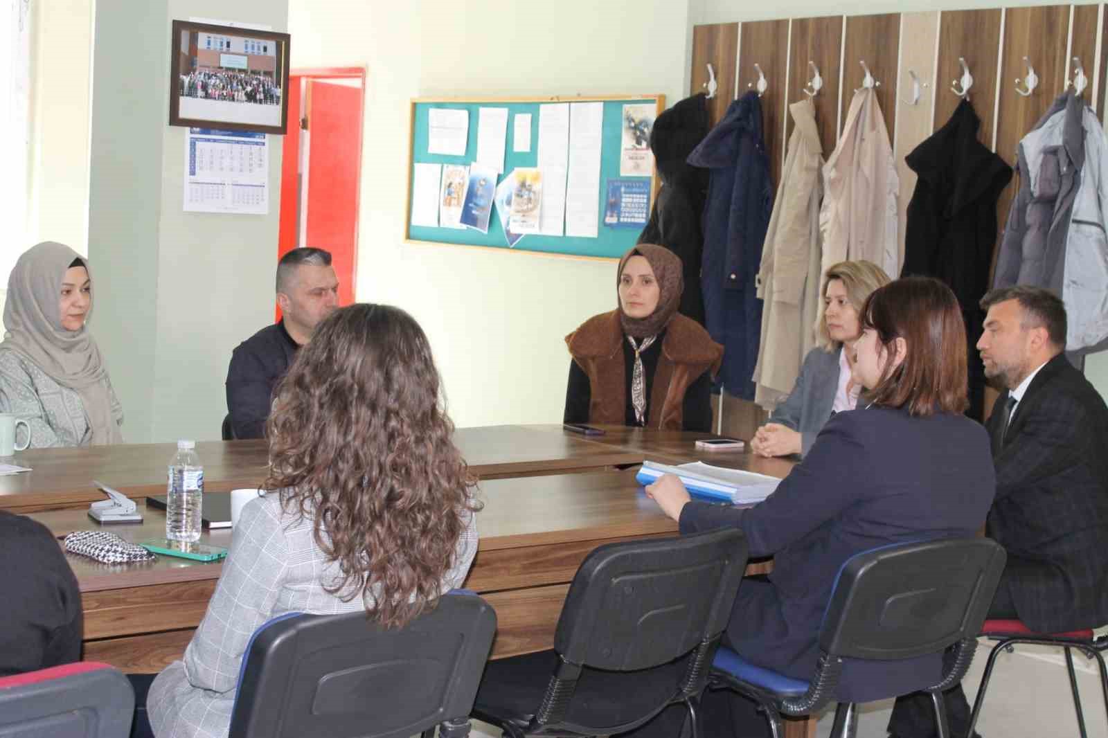 Altıntaş’ta mesleki eğitimin güçlendirilmesi çalışmaları
