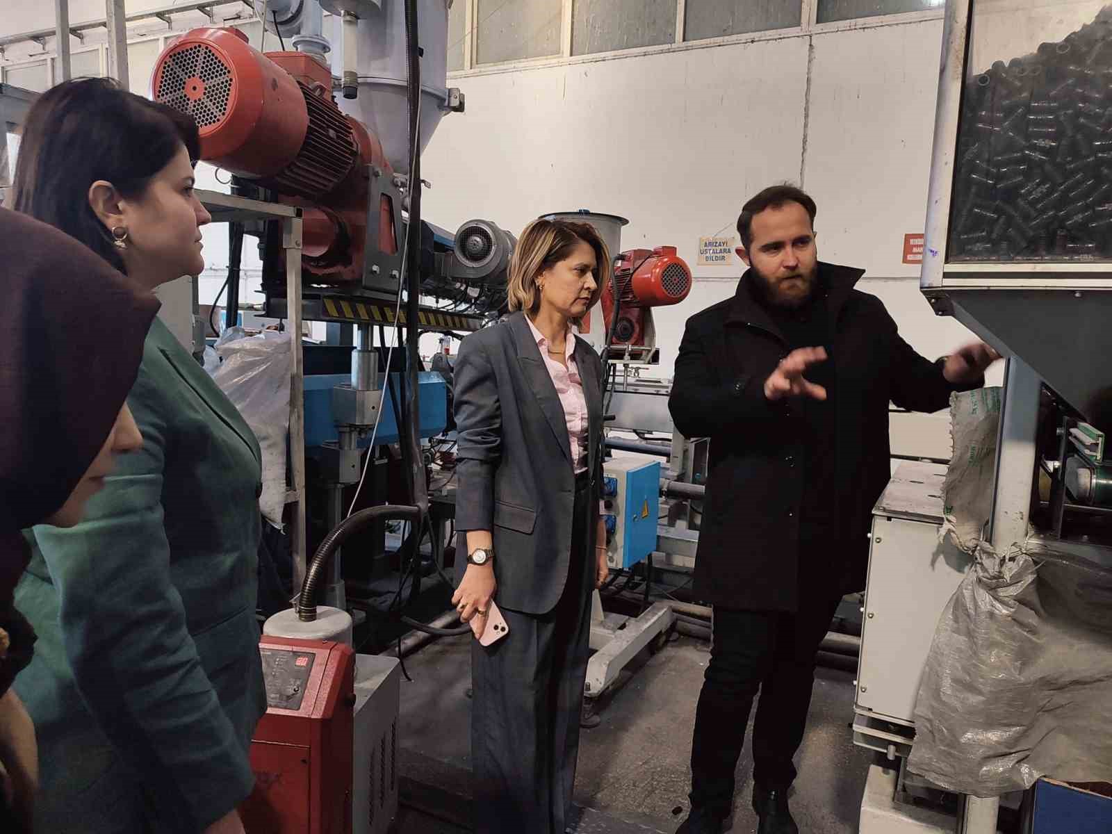 Altıntaş’ta okul-sanayi iş birliğini güçlendirme çalışmaları
