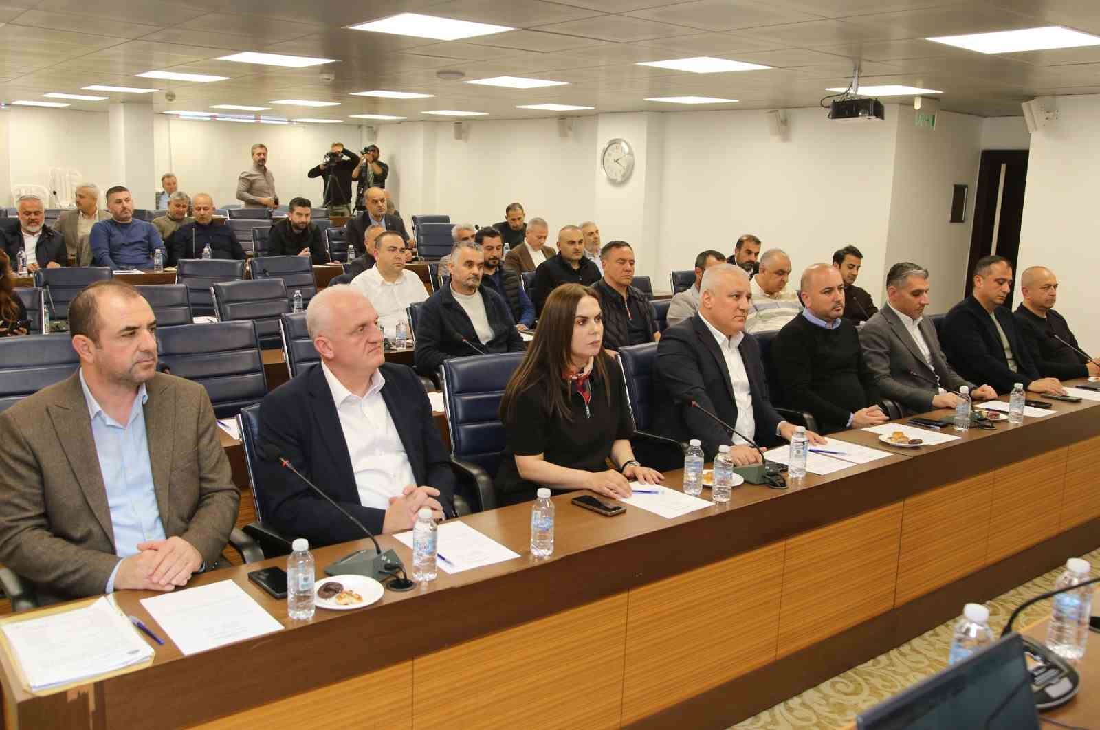 ALTSO Başkanı Erdem: "Kredi kullanılarak tatil yapılması sektöre katkı sağlayacak"
ALTSO Başkanı Erdem: "Kredi kullanılarak tatil yapılması sektöre katkı sağlayacak"