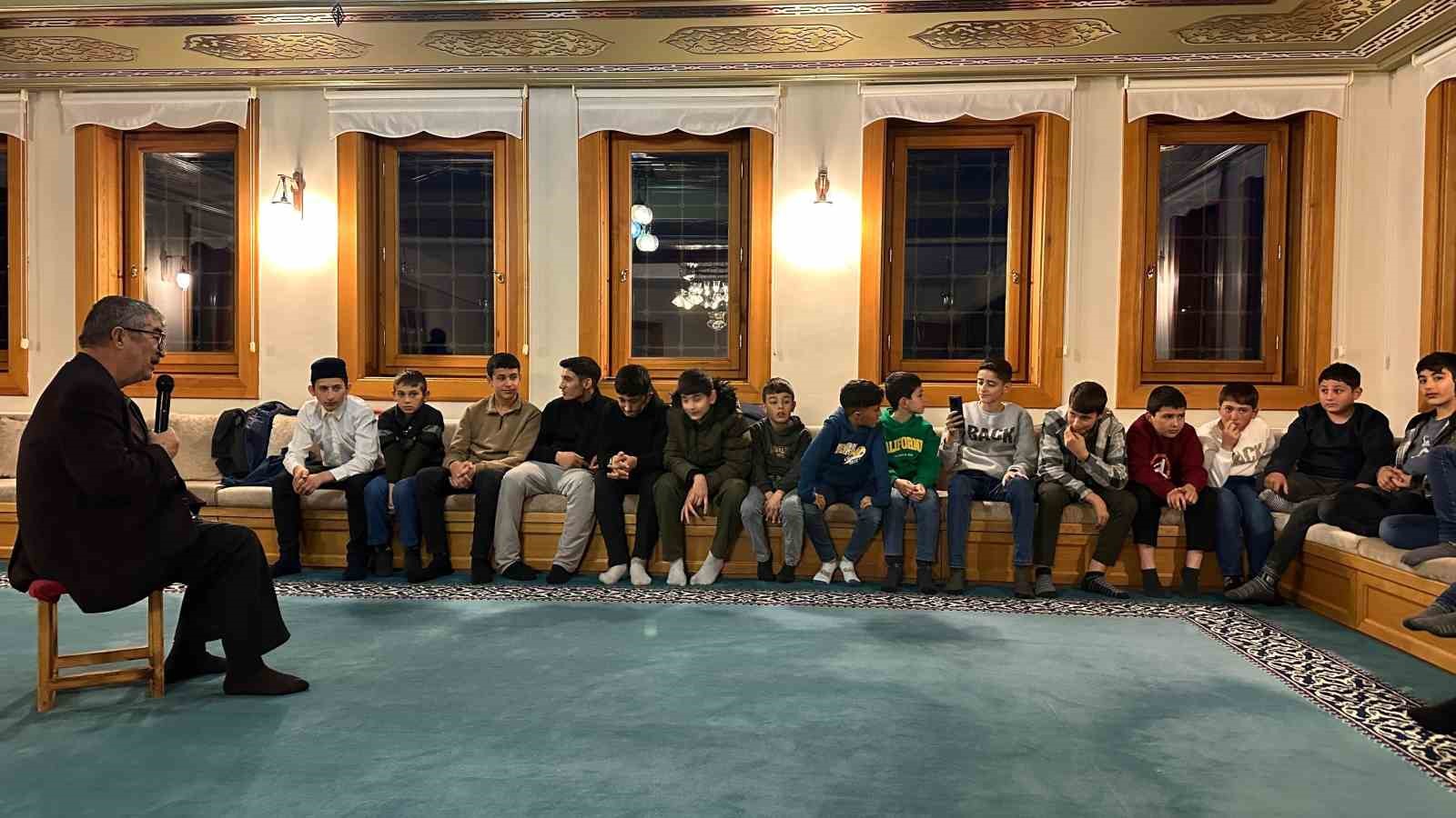 Alvar’da anlamlı iftar yemeği
