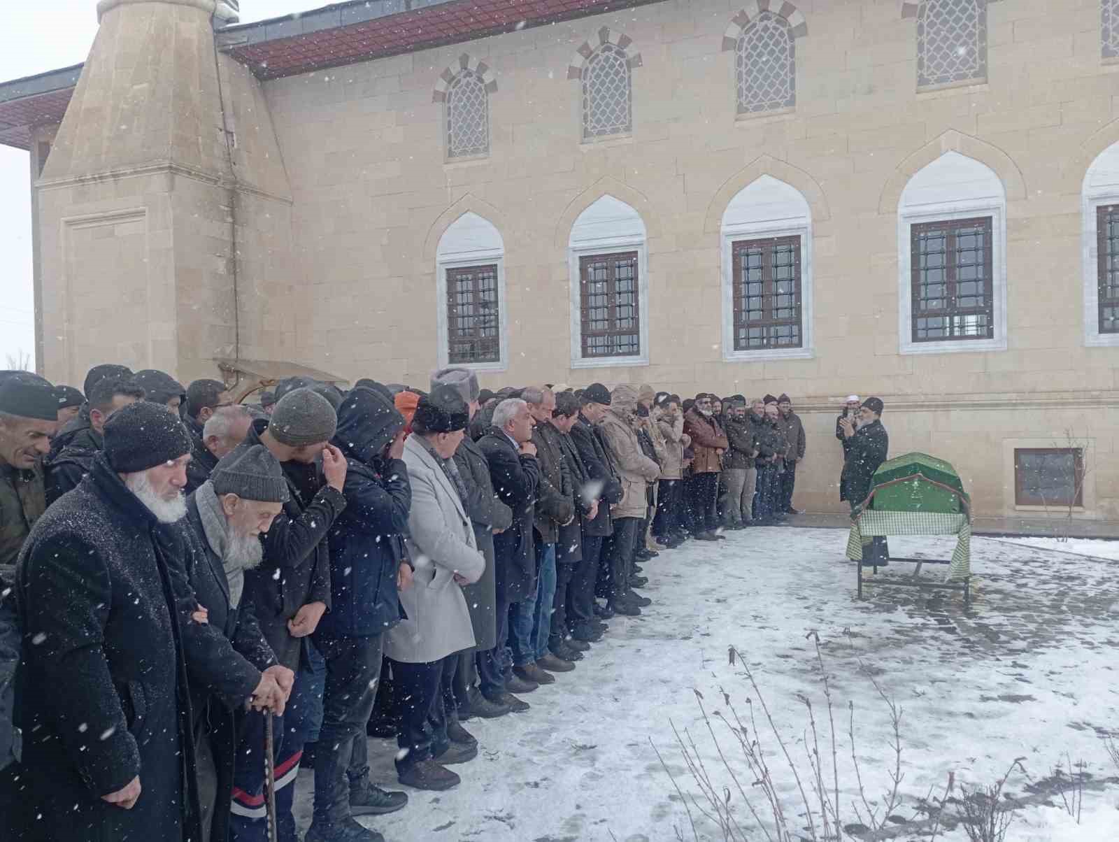 Alvar’da Mart sanki hüzün ayı
