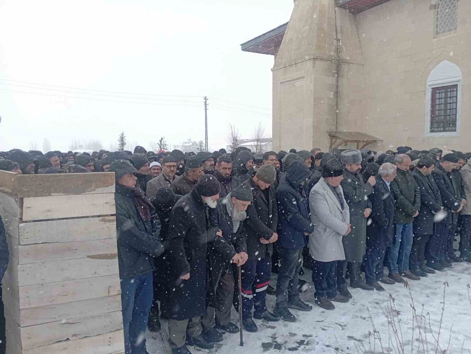 Alvar’da Mart sanki hüzün ayı
