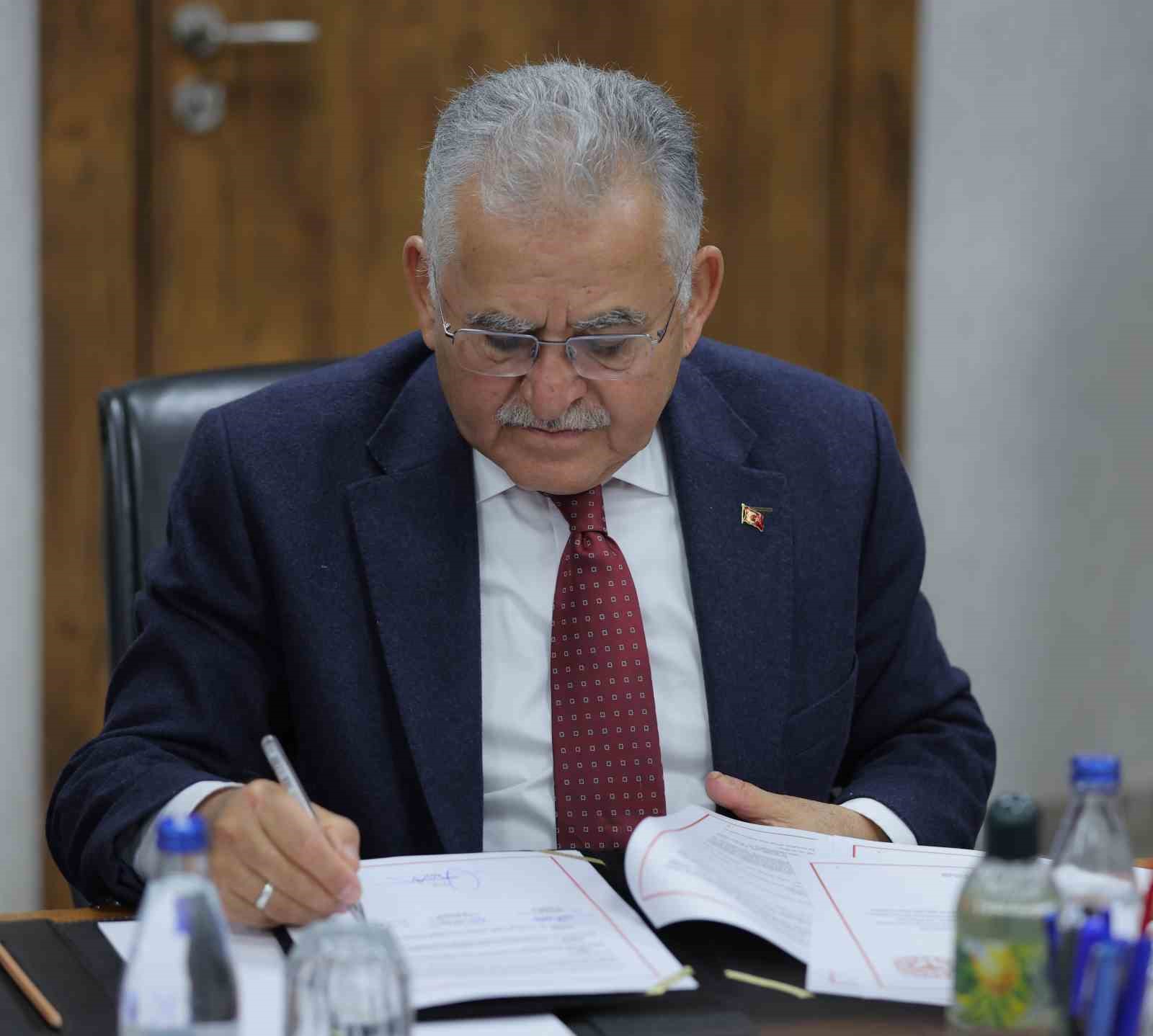 Alzheimer Aktif Yaşam Merkezi için protokol imzalandı
