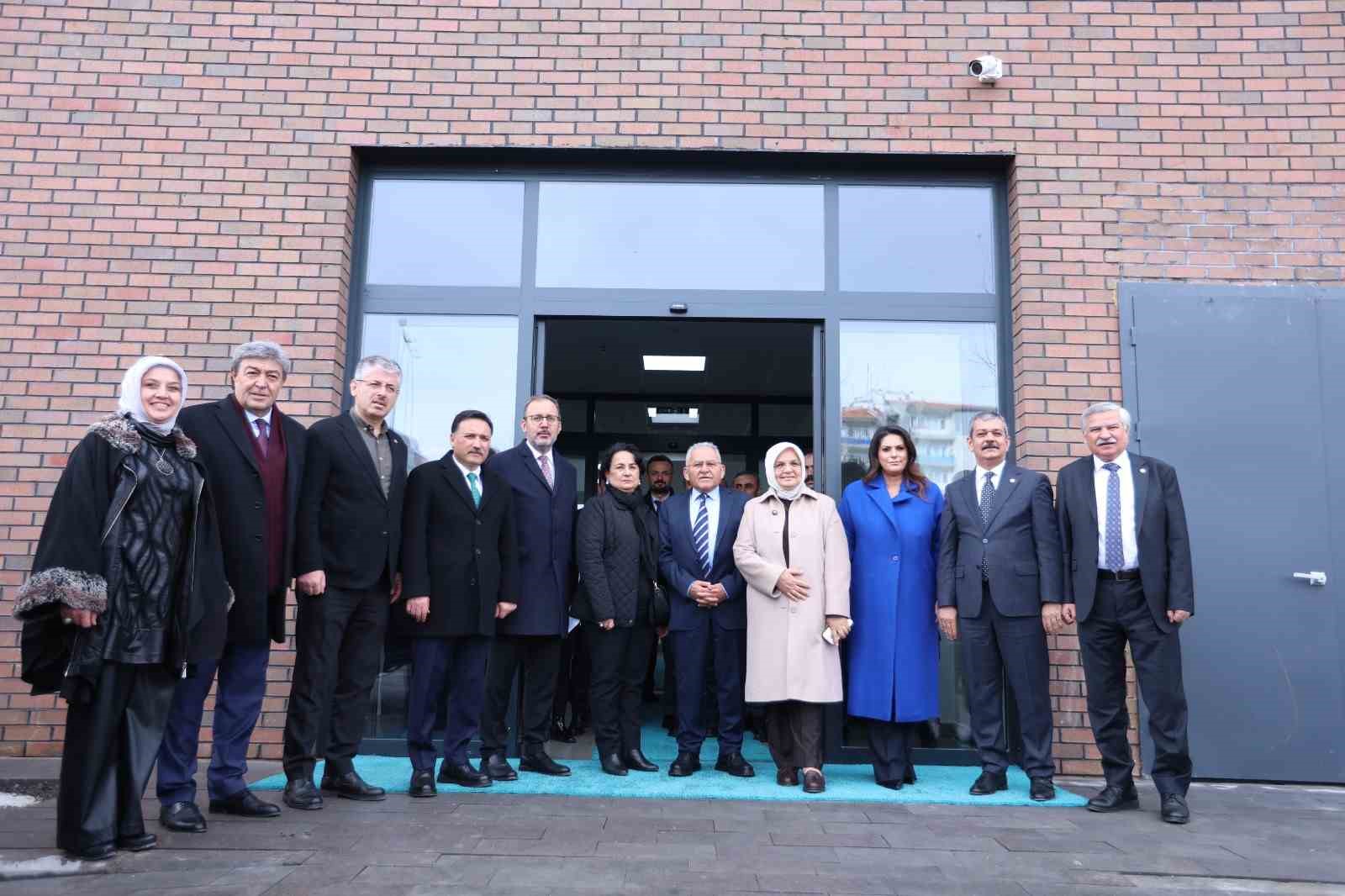 Alzheimer Aktif Yaşam Merkezi TBMM gündeminde
