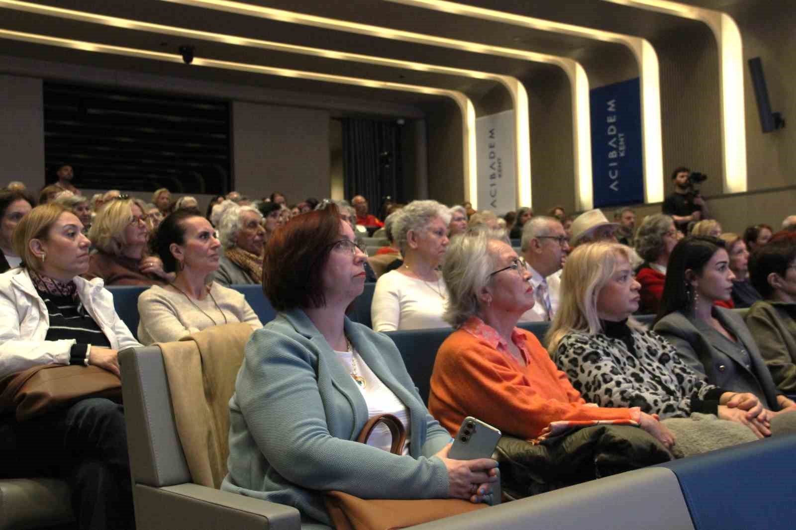 Alzheimer hastalarının üçte ikisini kadınlar oluşturuyor
