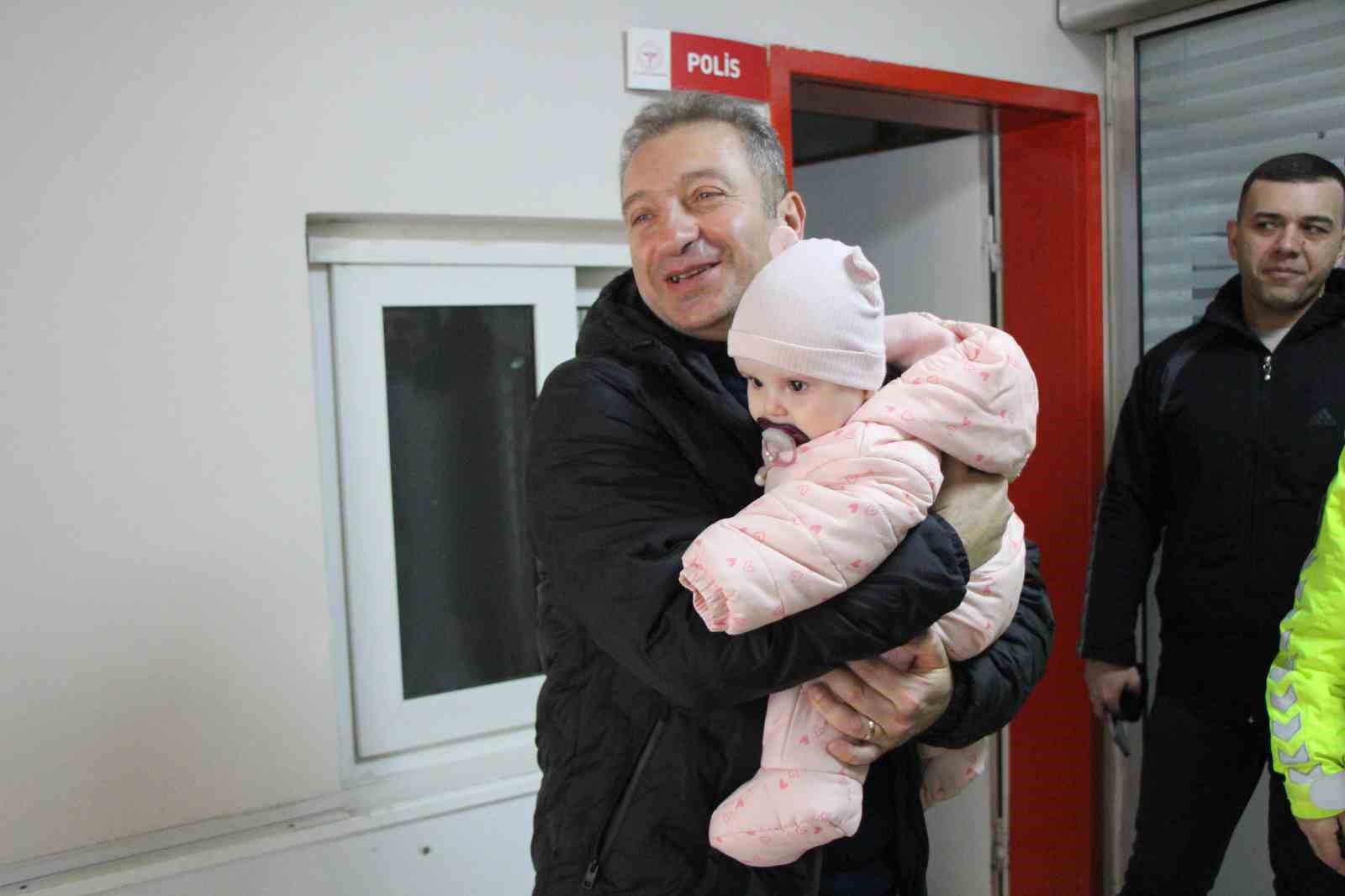 Amasya’da ‘dur’ ihtarına uymayıp kaçan motosikletli çocuk önüne çıkan polise çarptı
