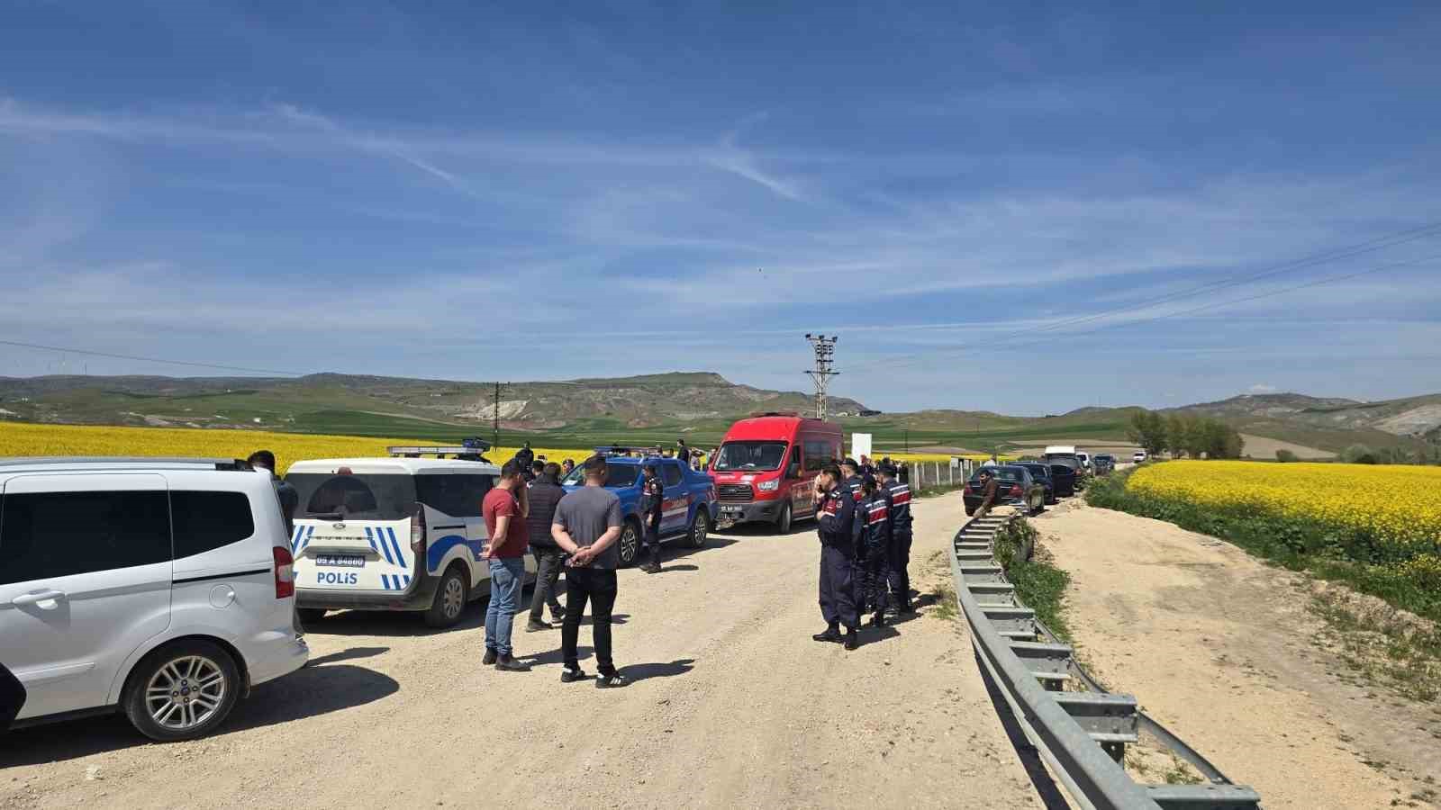 Amasya’da ekiplerin aradığı kadının cenazesi sulama kanalında bulundu
