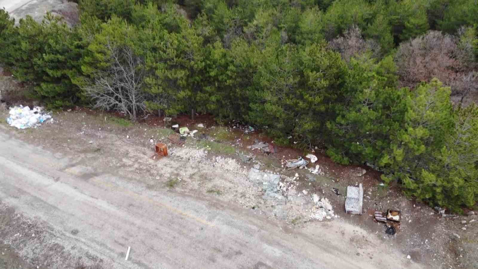 Amasya’da orman çöplüğe dönüştü: "Bu toprakları piyangodan kazanmadık"

