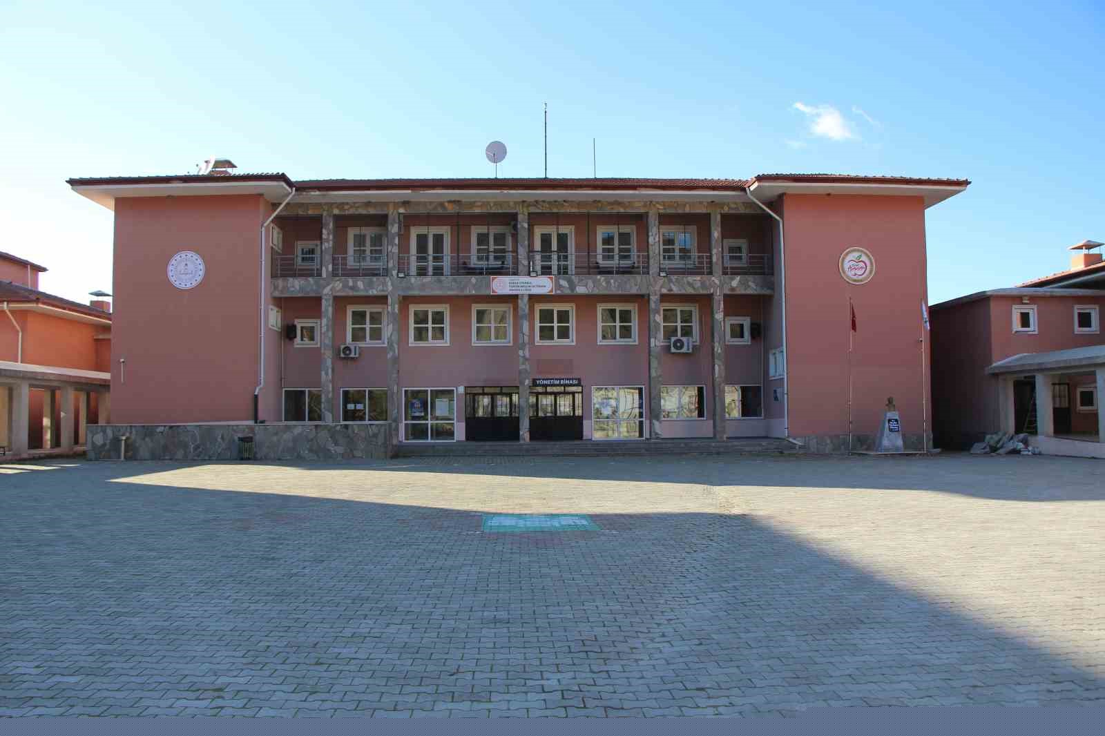 Amasya’da Ramazan pideleri meslek liselilerden
