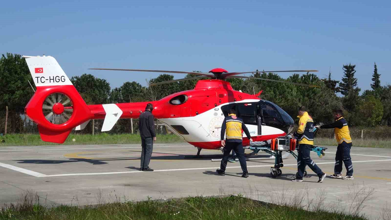 Ambulans helikopter zamanla yarıştı, kalp krizi geçiren hasta hayata tutundu
