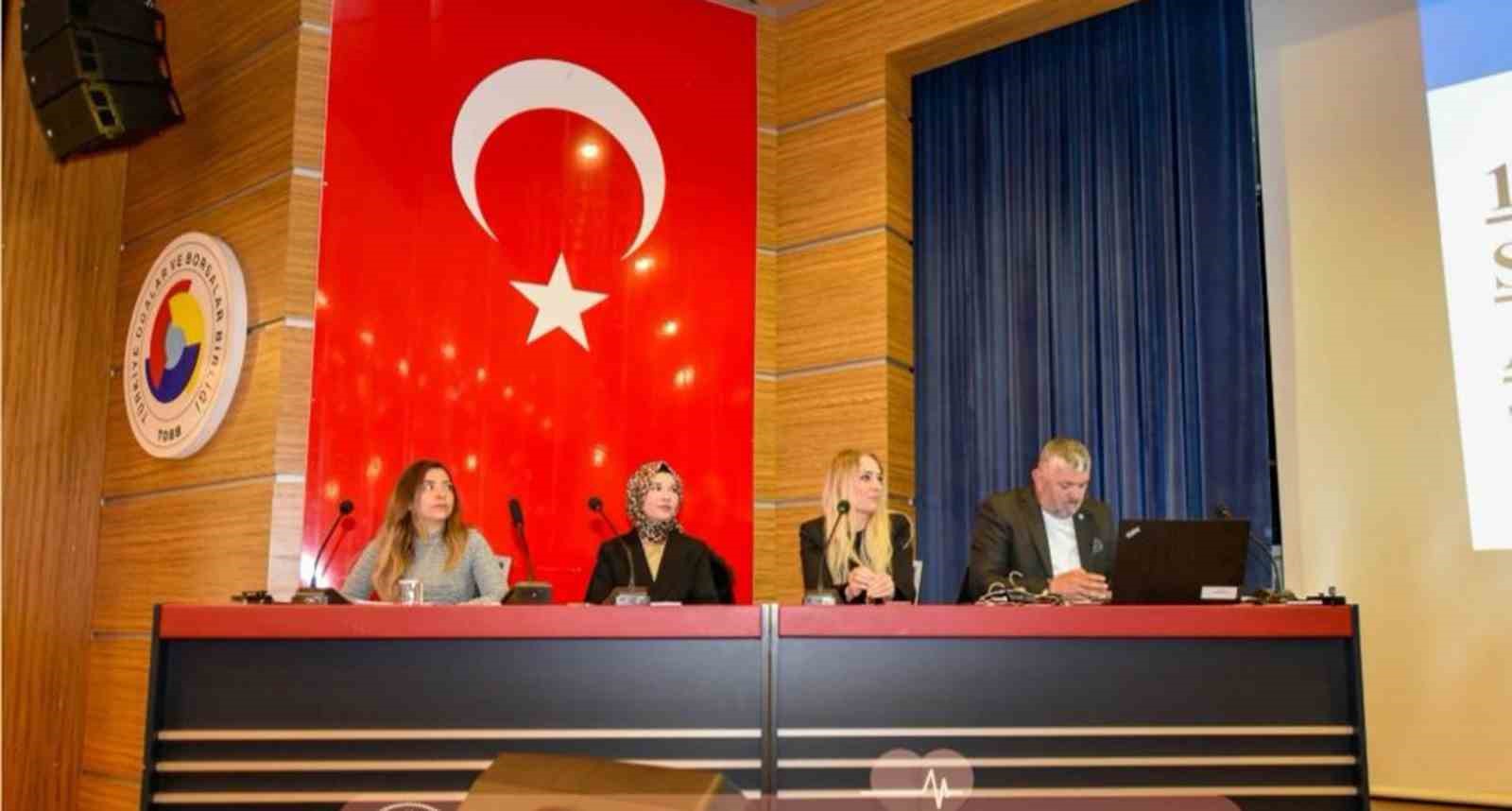 Ambulans kazalarını önleme ve güvenli sürüş toplantısı
