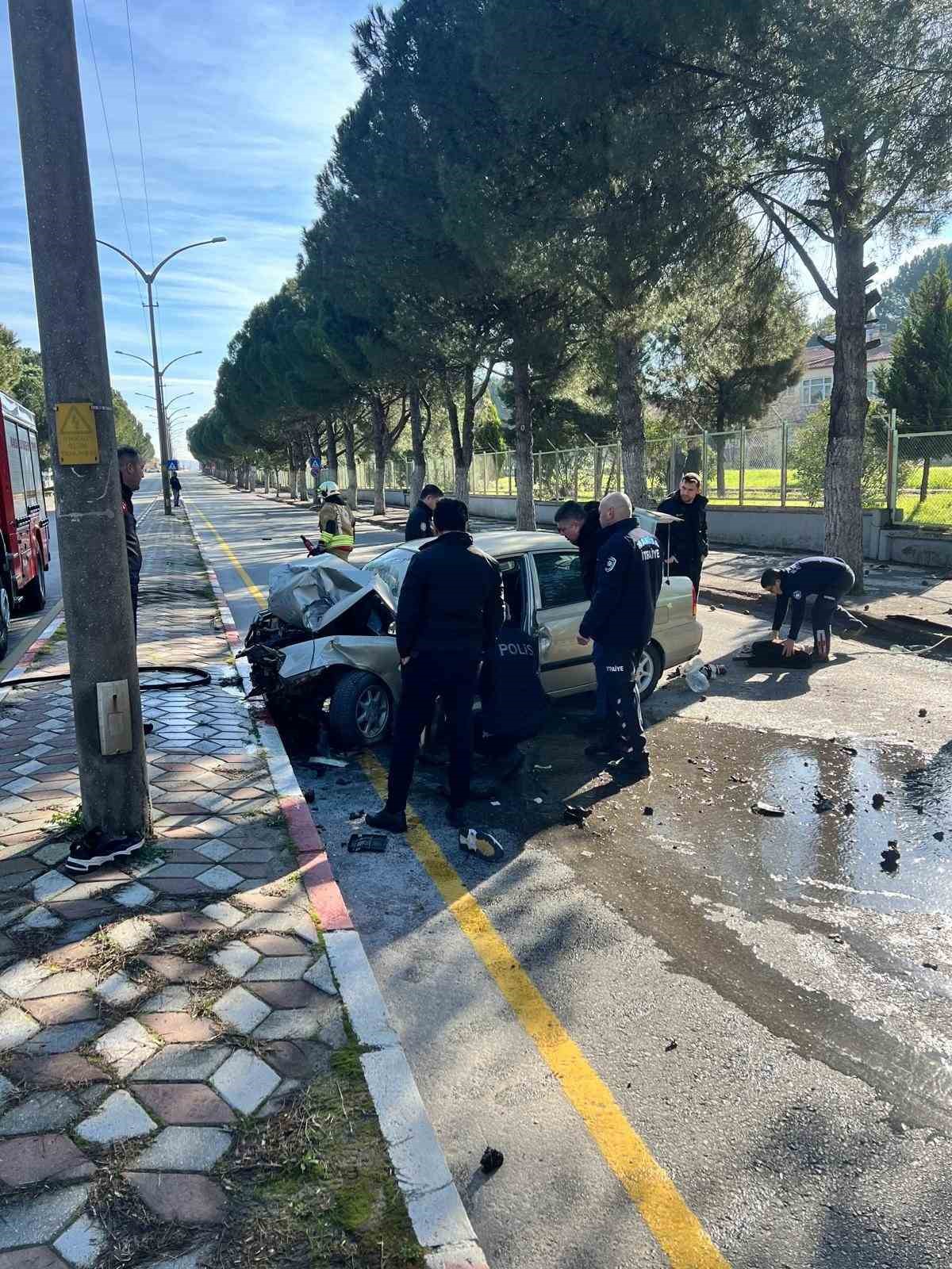 Amcasının aracını izinsiz aldı, kaçarken kaza yaptı
